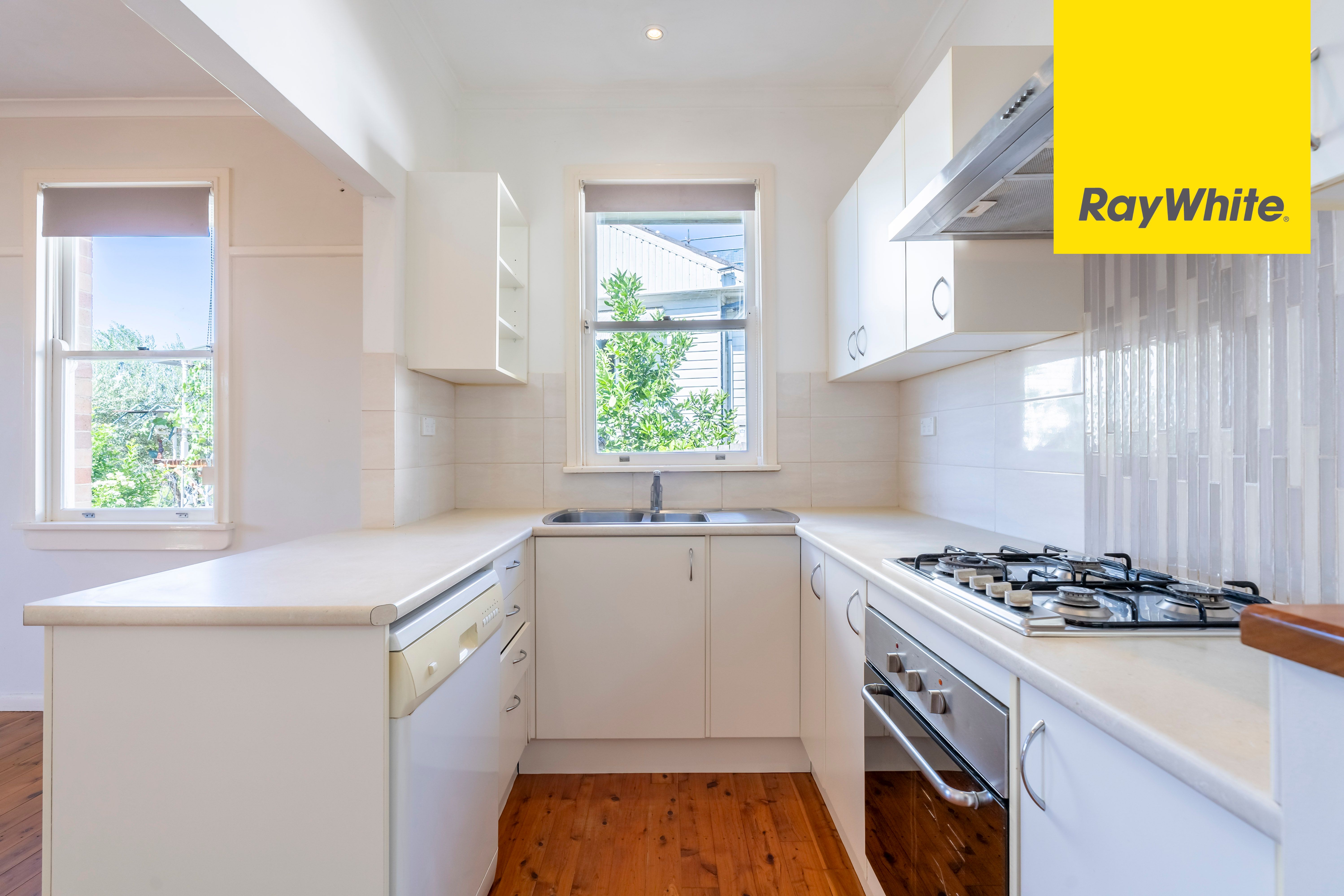 11 Manning Parade, Dundas Valley, NSW 2117