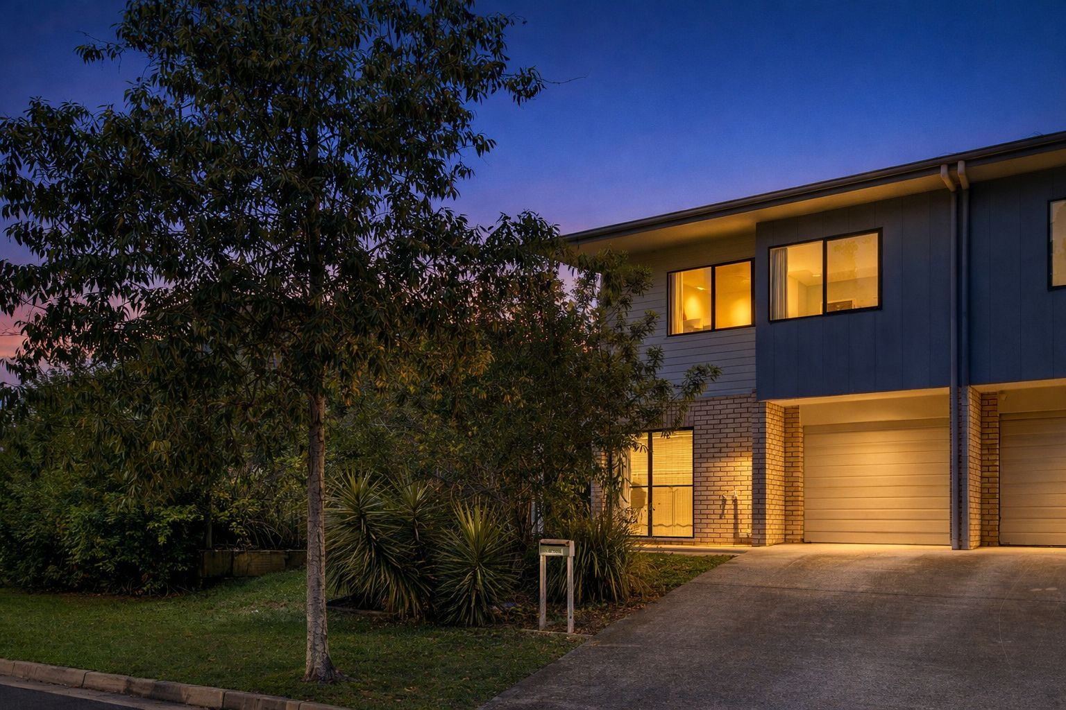 2/17 Chrome Drive, Pimpama QLD 4209
