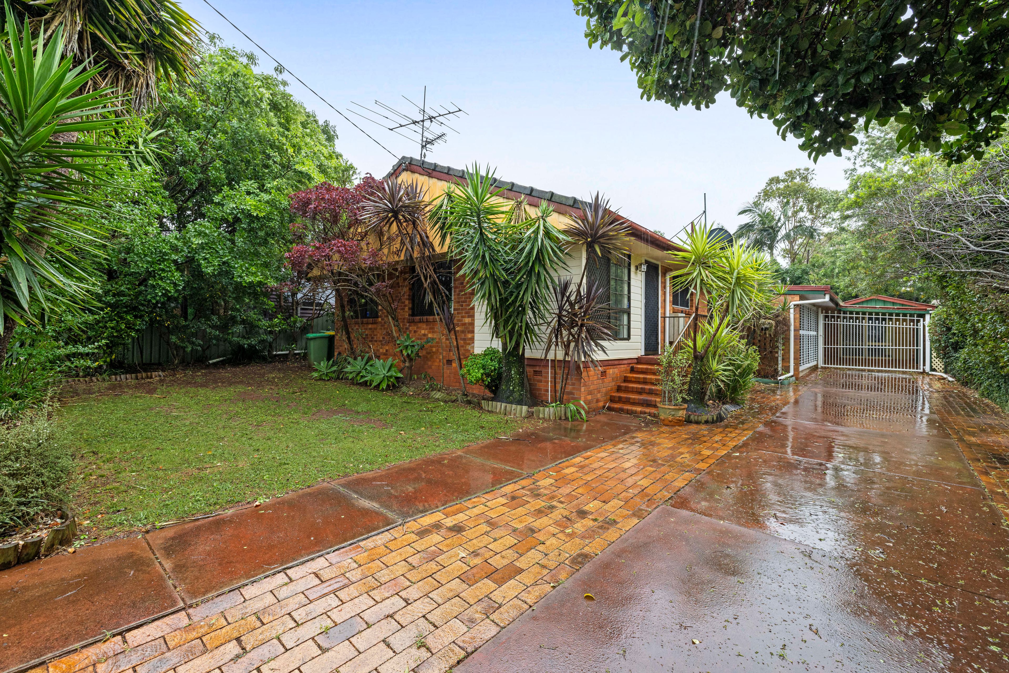 25 Welcombe Avenue — photo 10 of 10