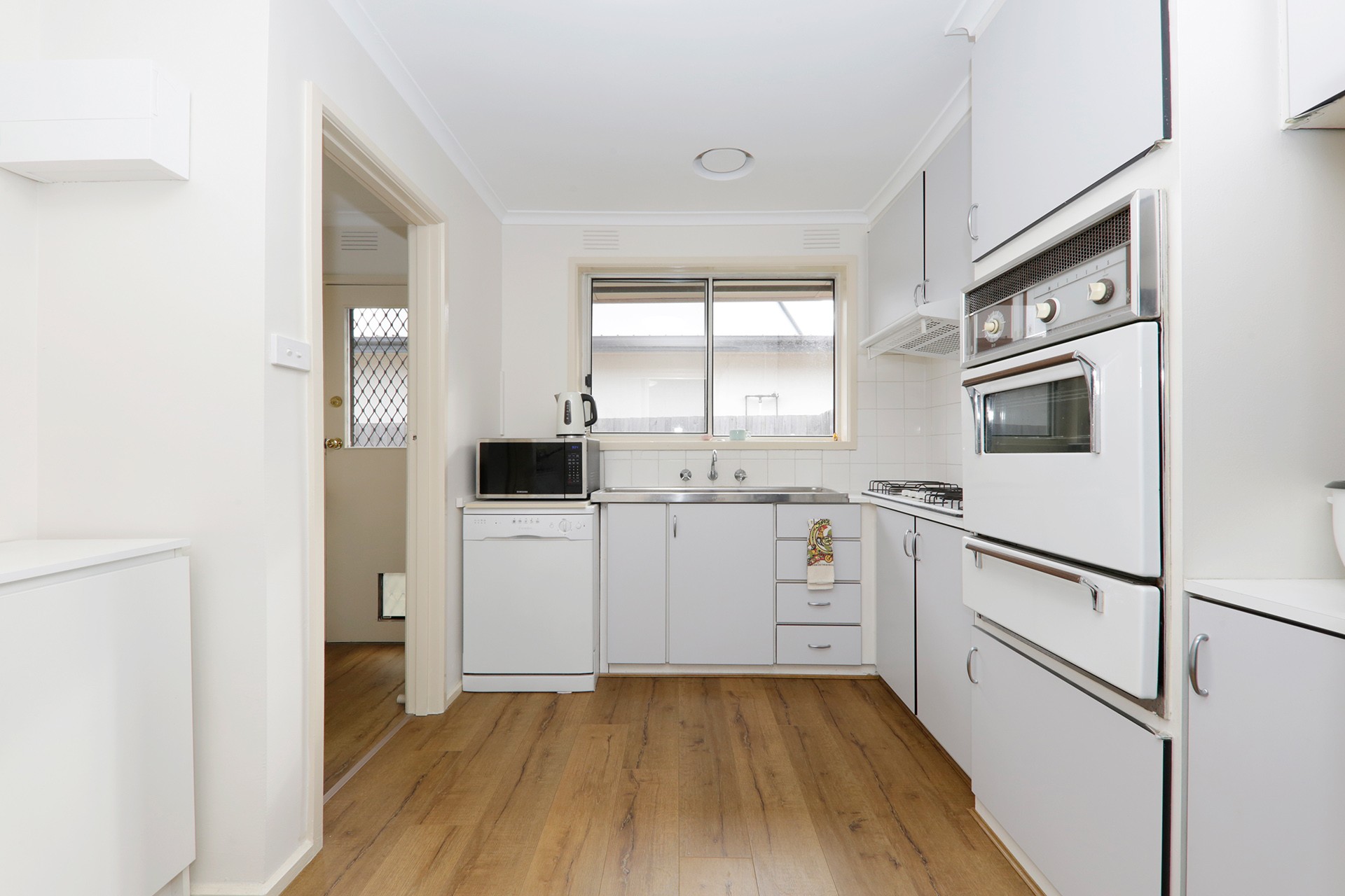 2/94-96 Cavanagh Street, Cheltenham, VIC 3192