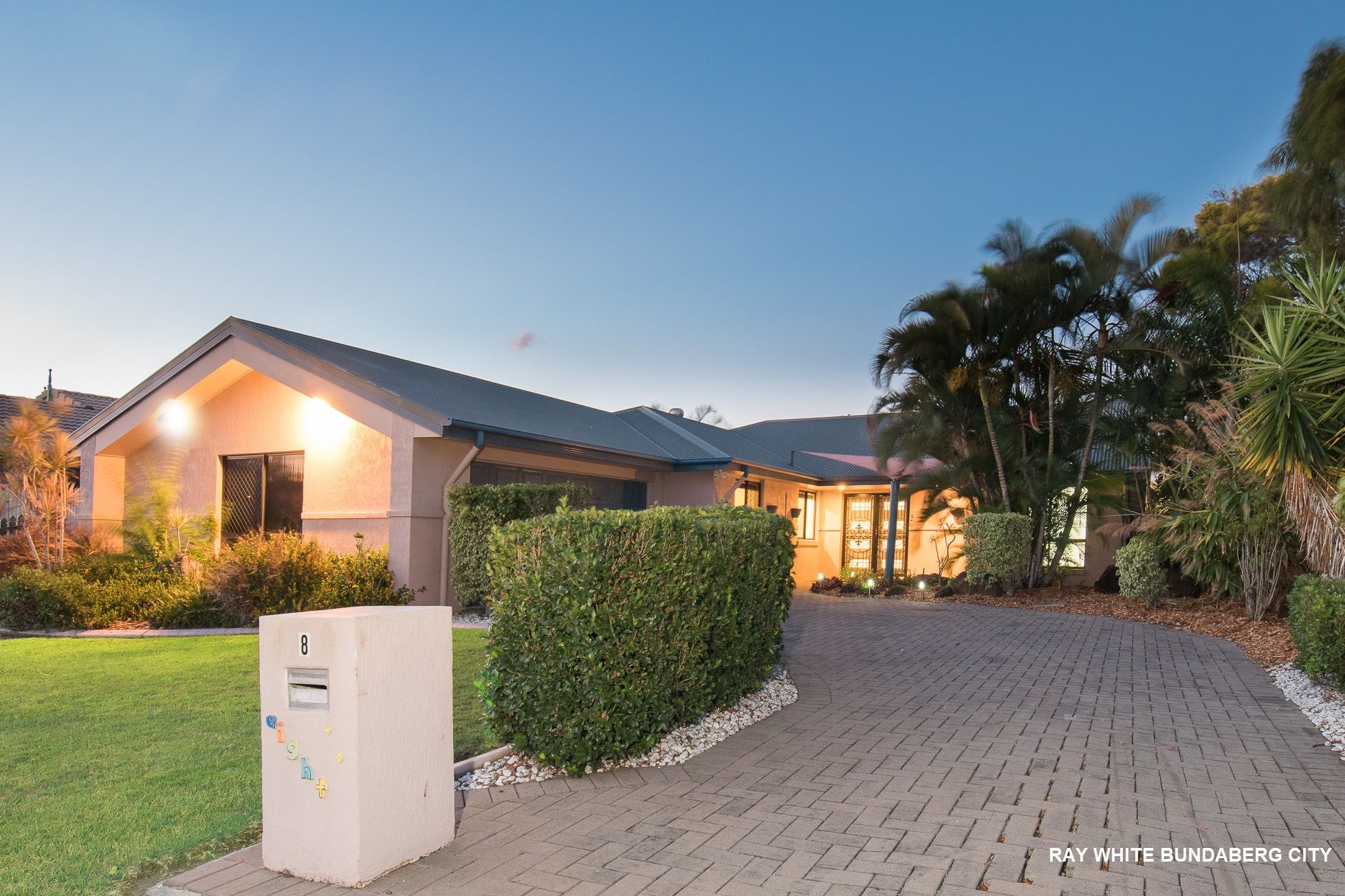 8 Broadwater Close, Bargara, QLD 4670