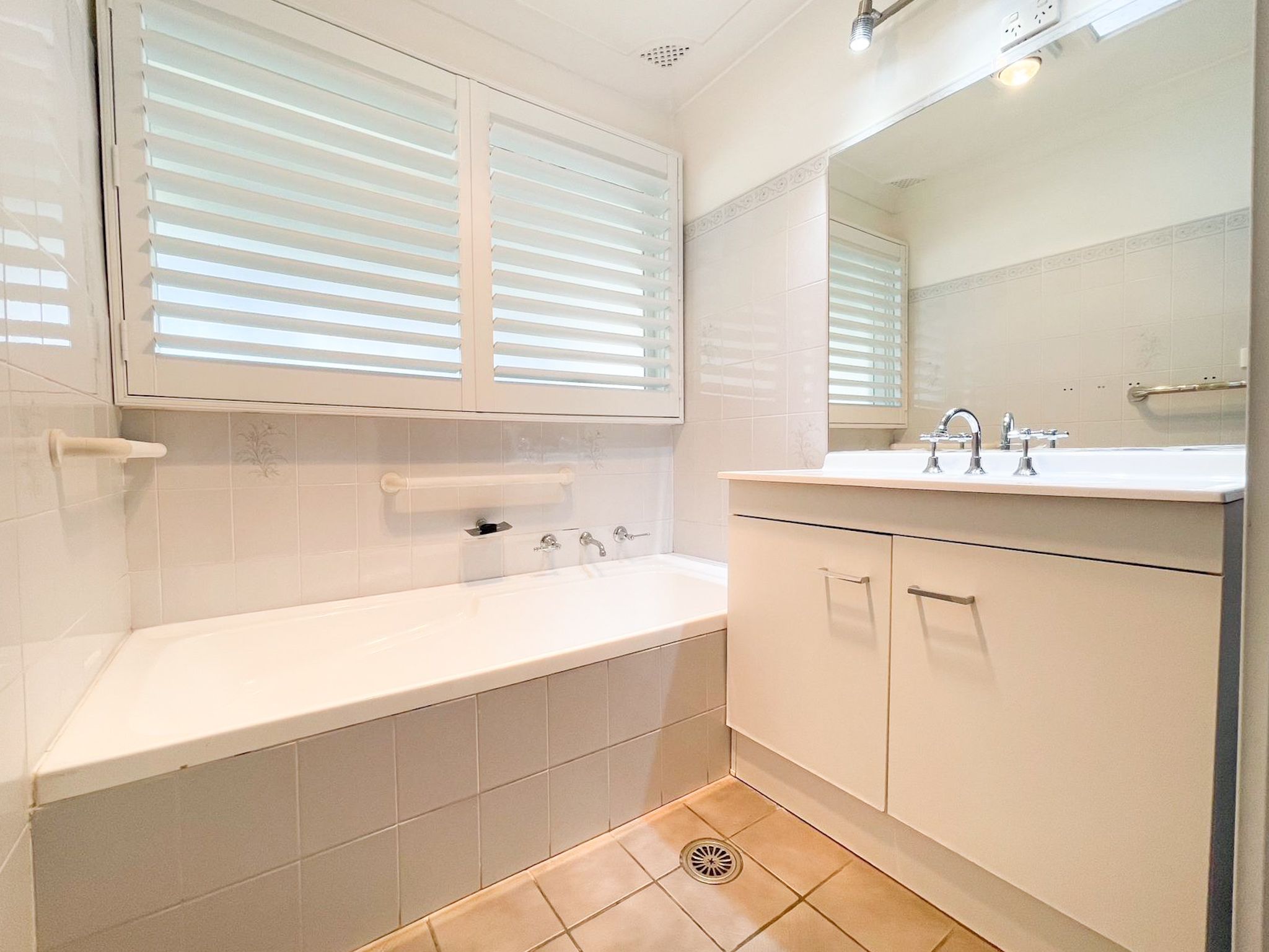 72 Trinity Drive, Cambridge Gardens, NSW