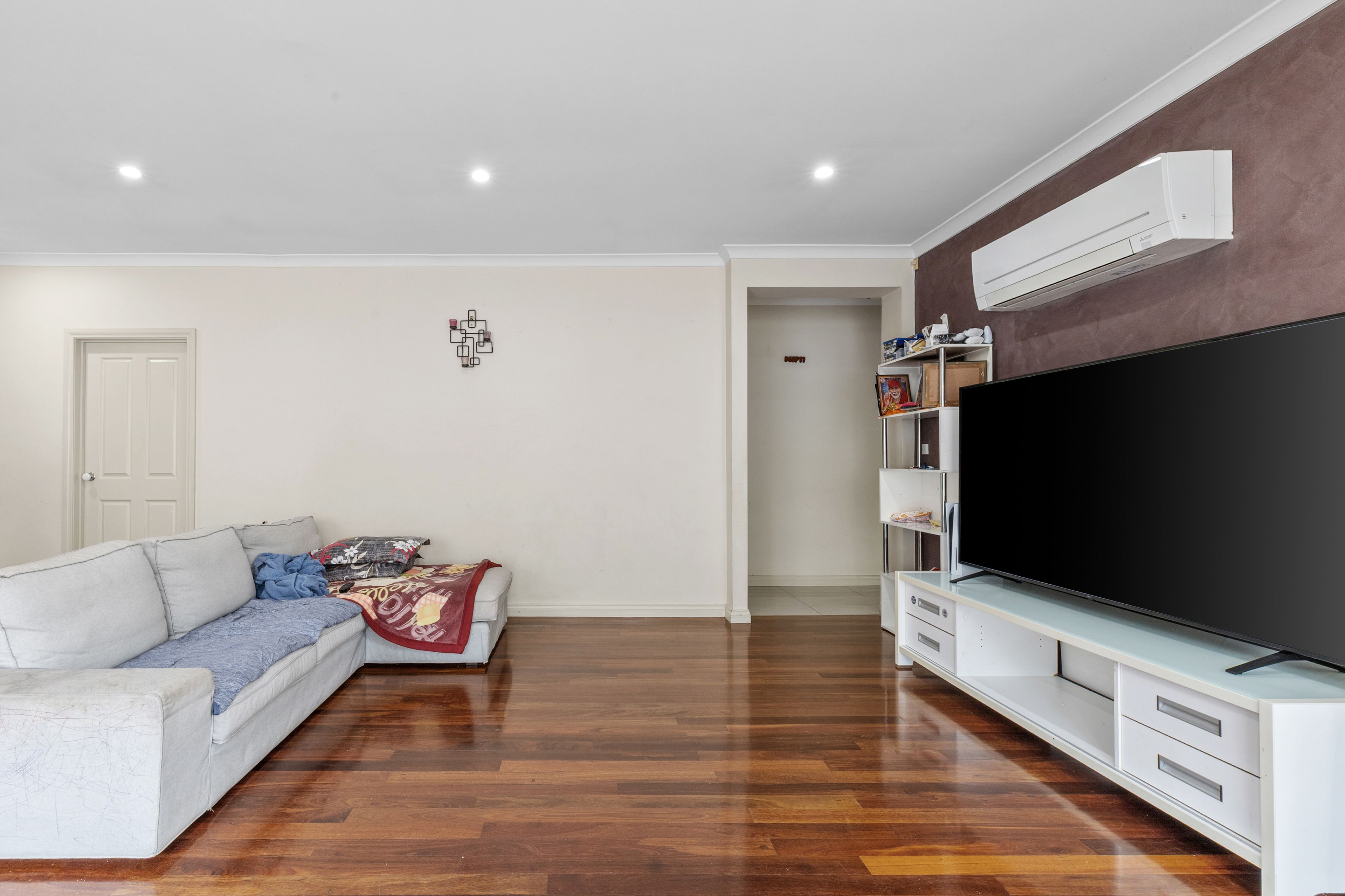 6 Crestwood Lane, Craigieburn, VIC 3064