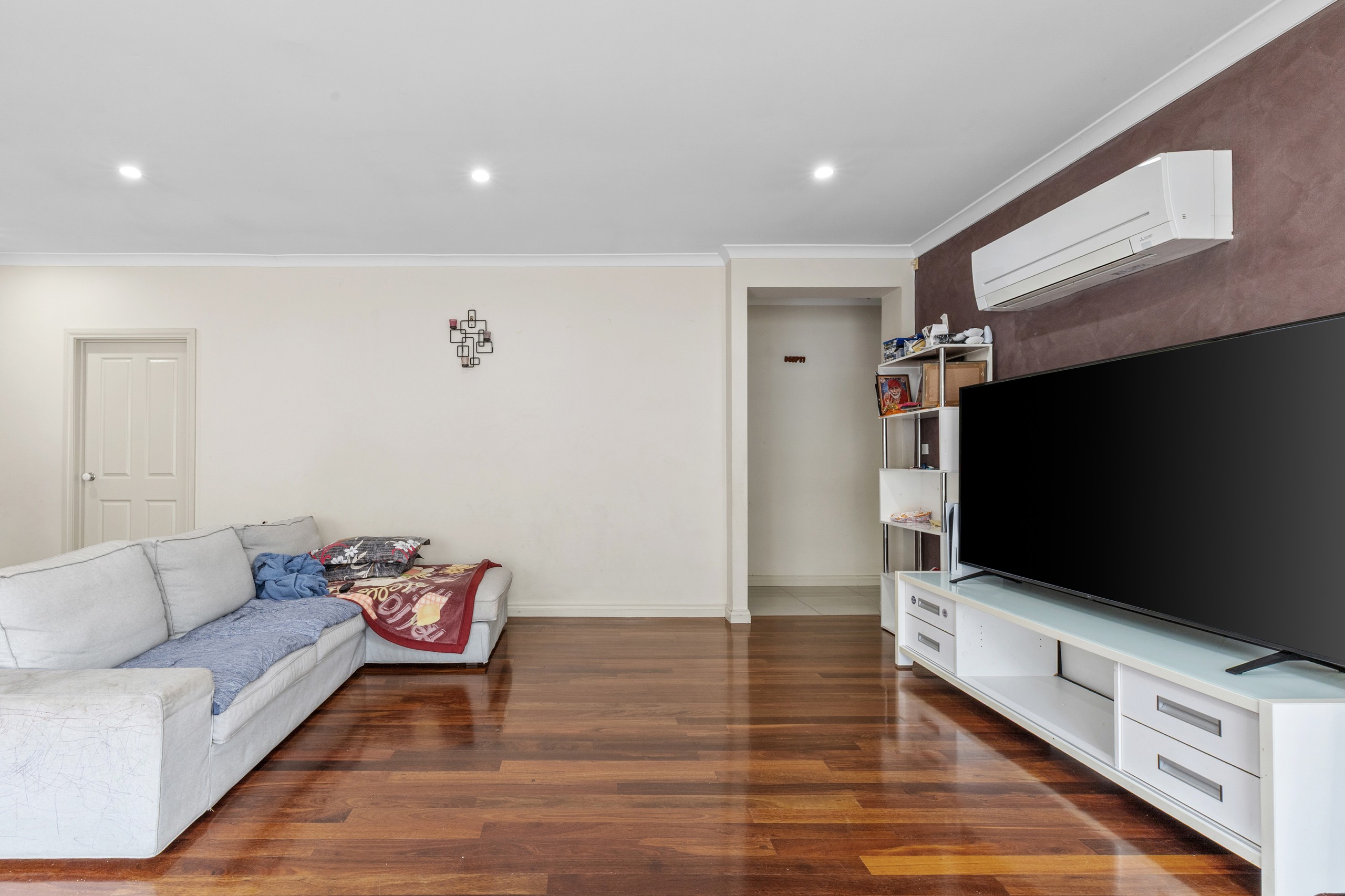 6 Crestwood Lane, Craigieburn, VIC 3064