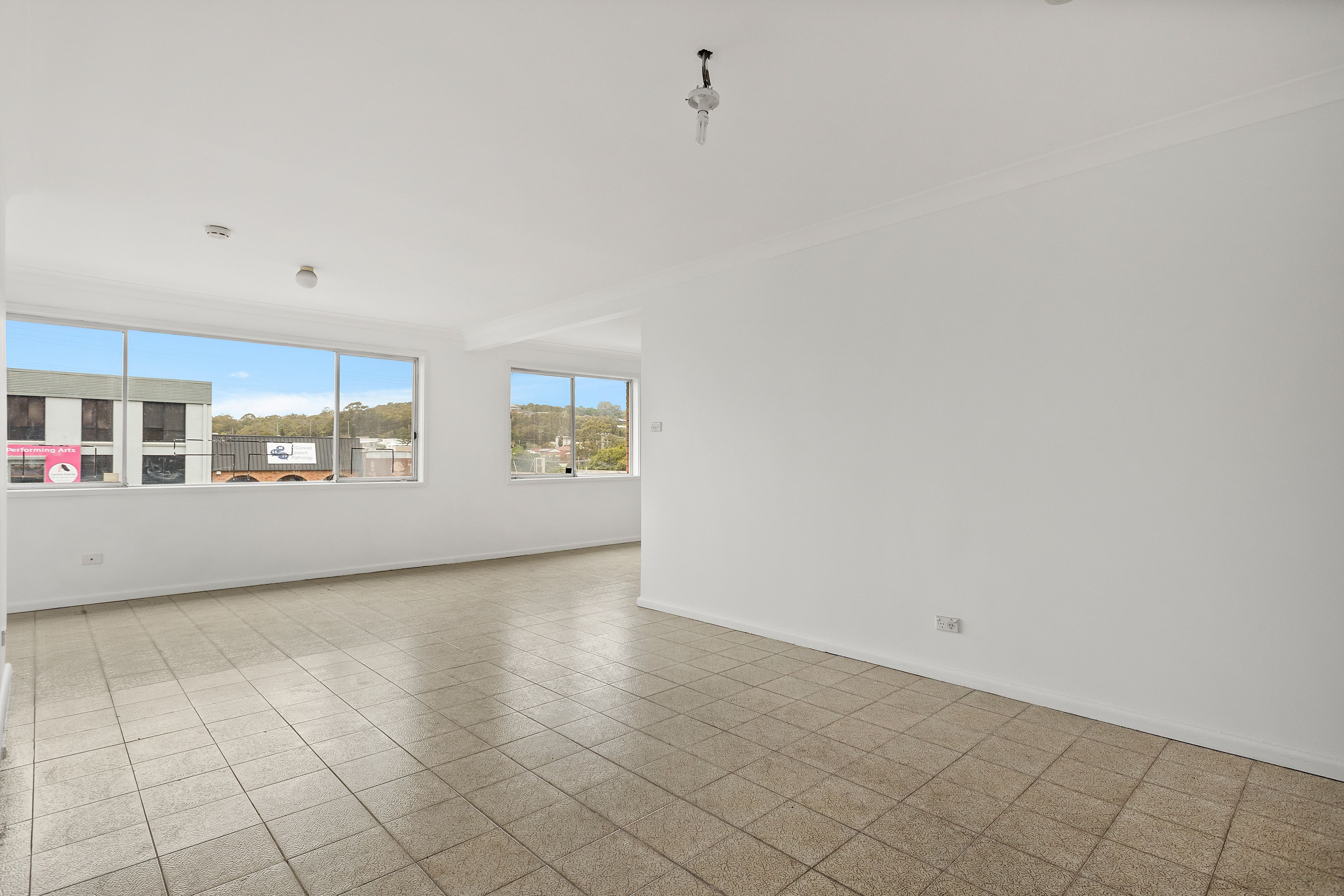 2/47 Central Avenue — photo from Ray White Shellharbour City