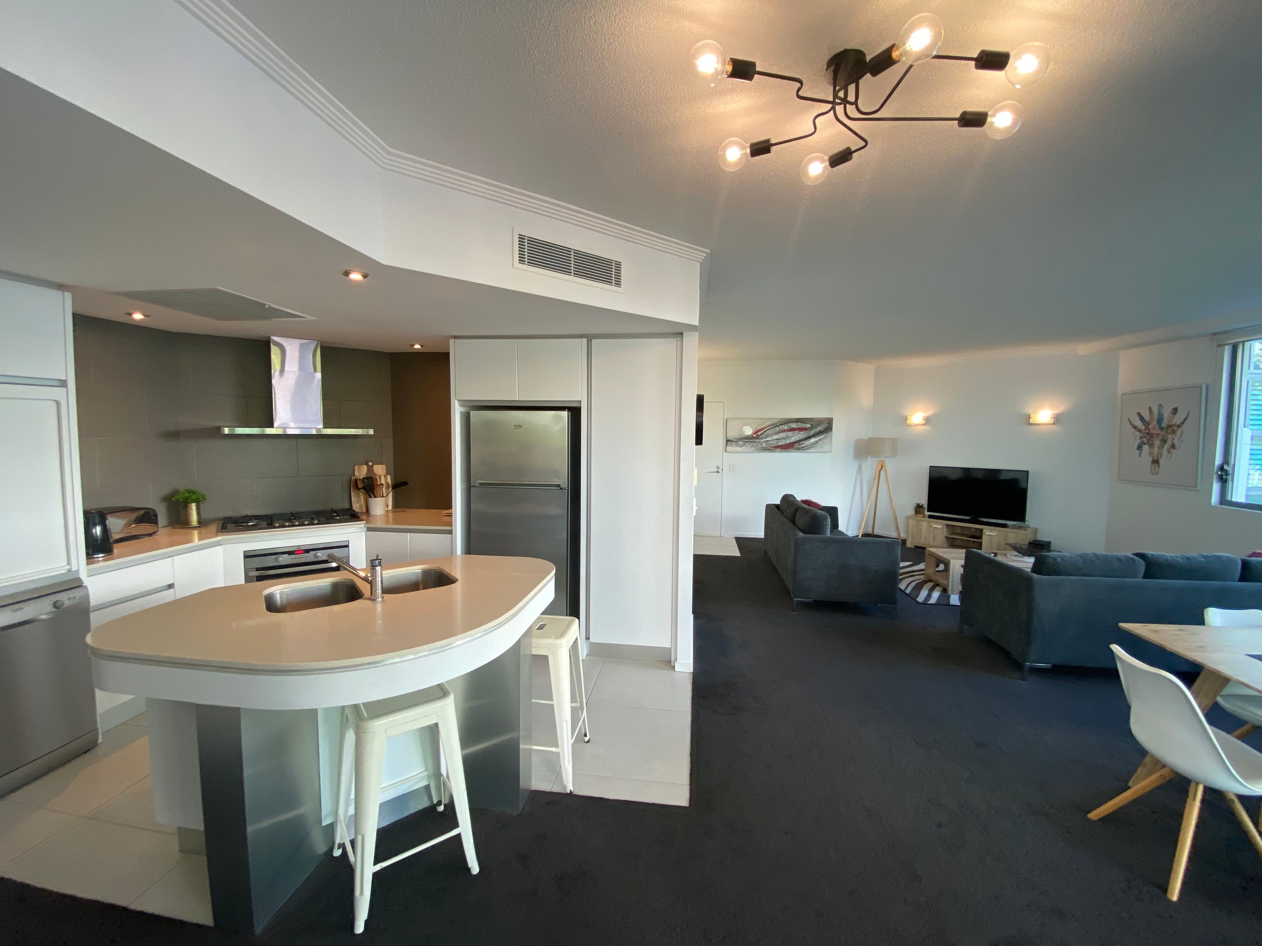 28/20 Bayview Street, Runaway Bay, QLD 4216