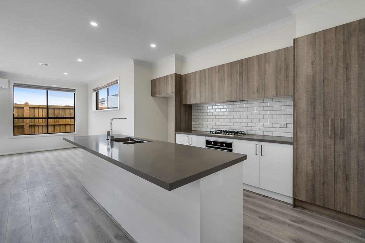 22 Sudbury Street, Mickleham, VIC 3064