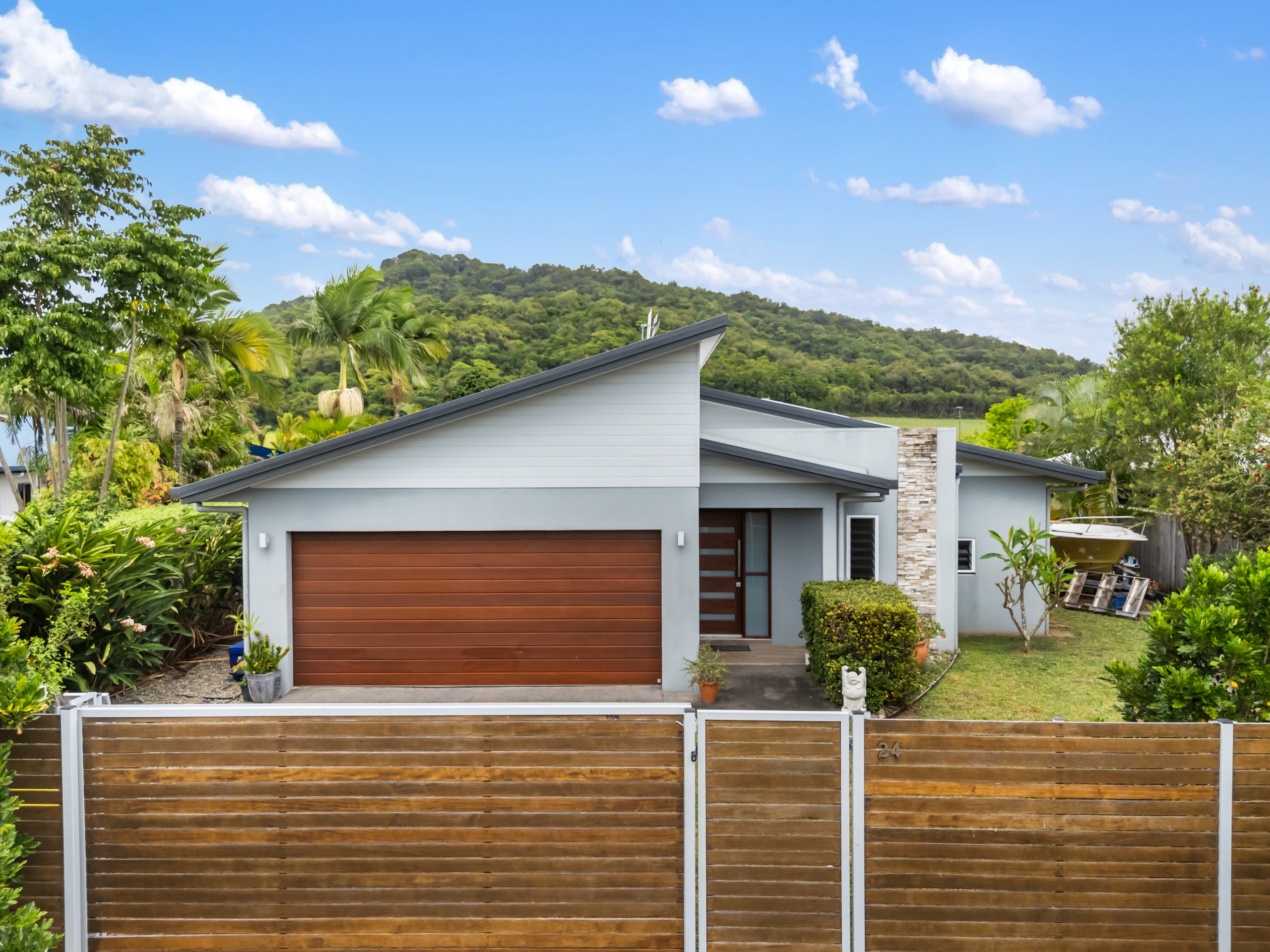 24 Julaji Close, Cooya Beach, QLD 4873
