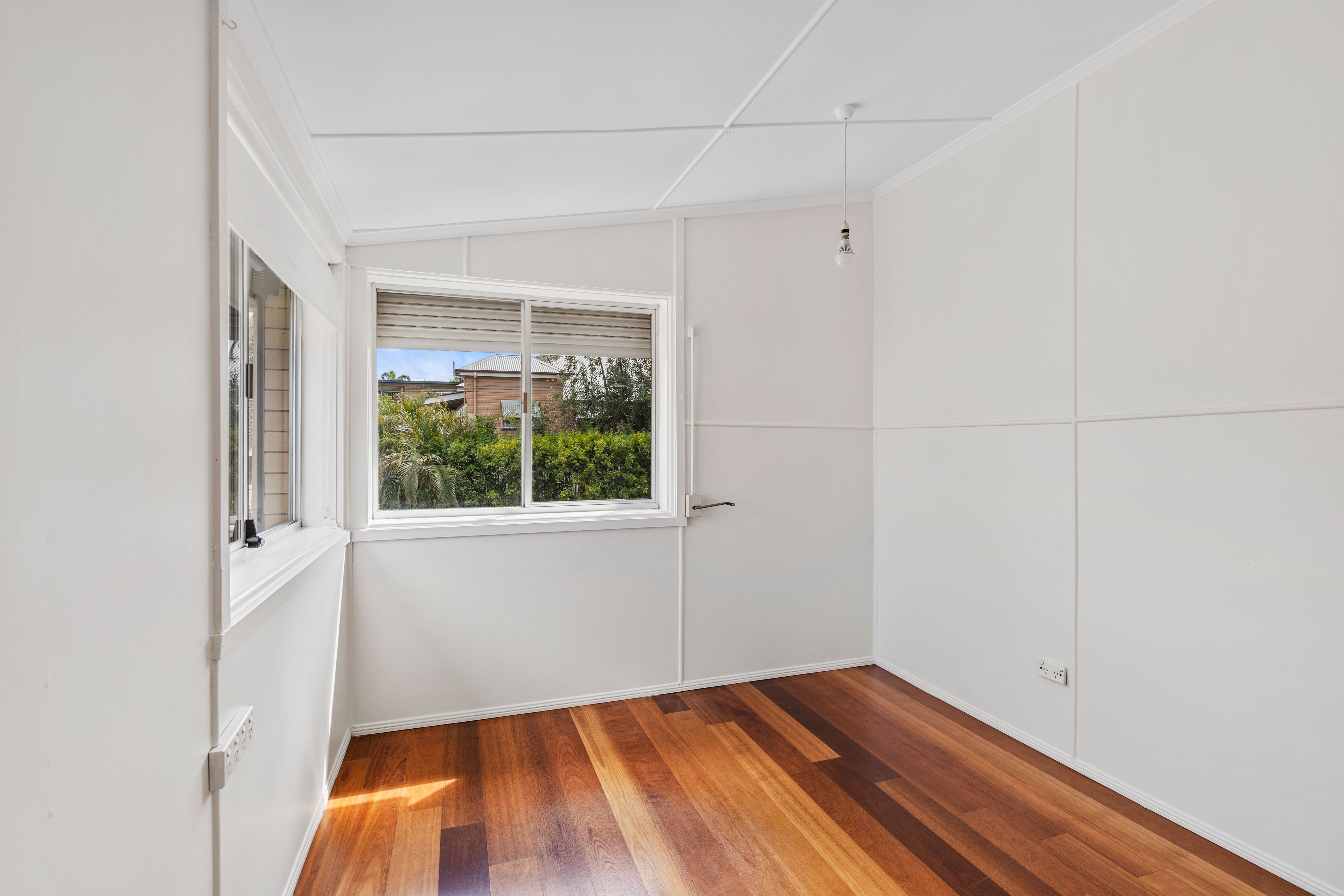 31 Clara Street — photo 7 of 16