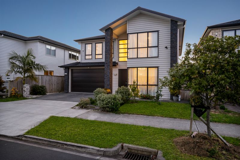 39 Rosewell Cresent, Flat Bush, Manukau City