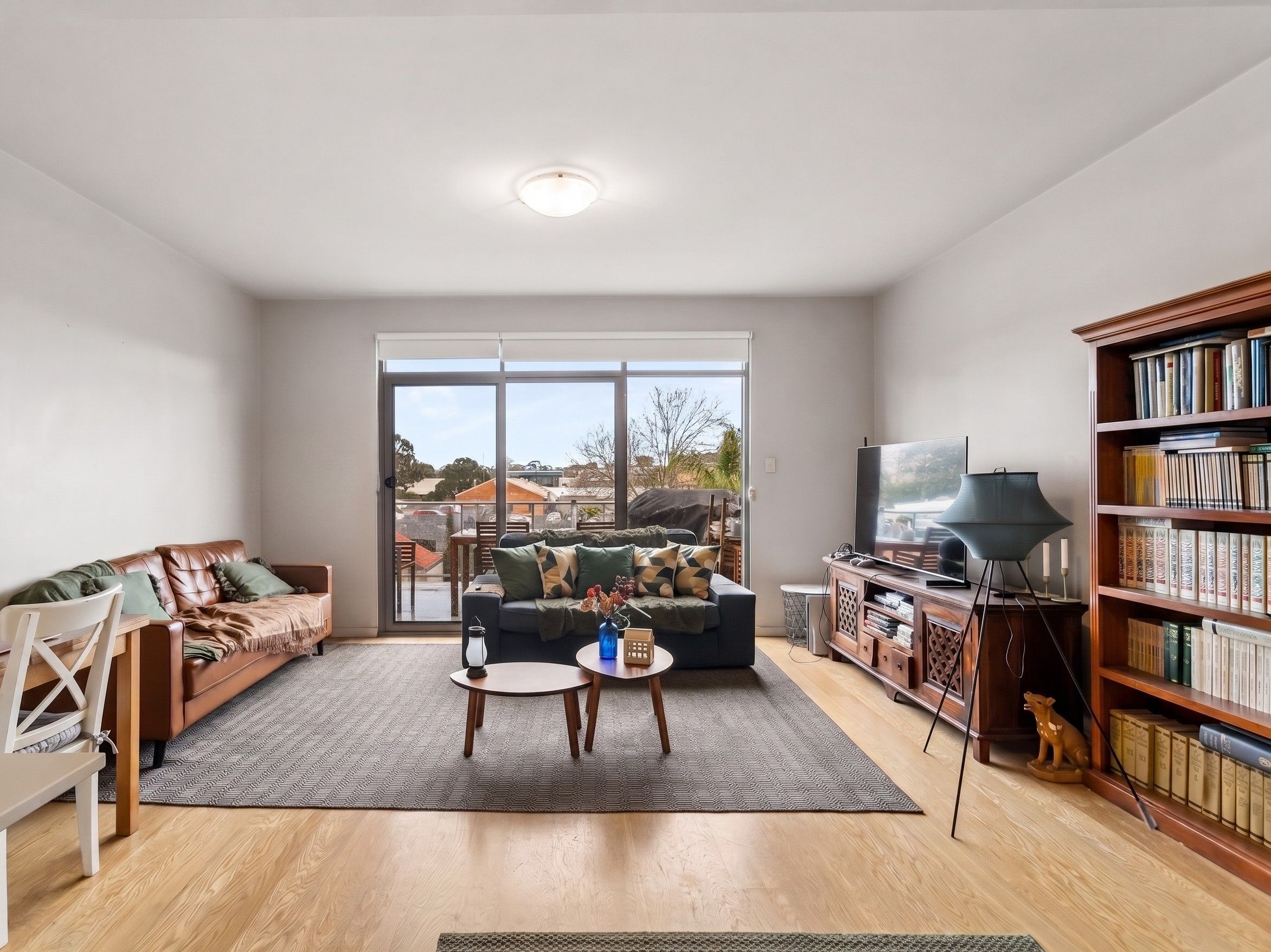 15/21 Rowland Street — photo 4 of 14