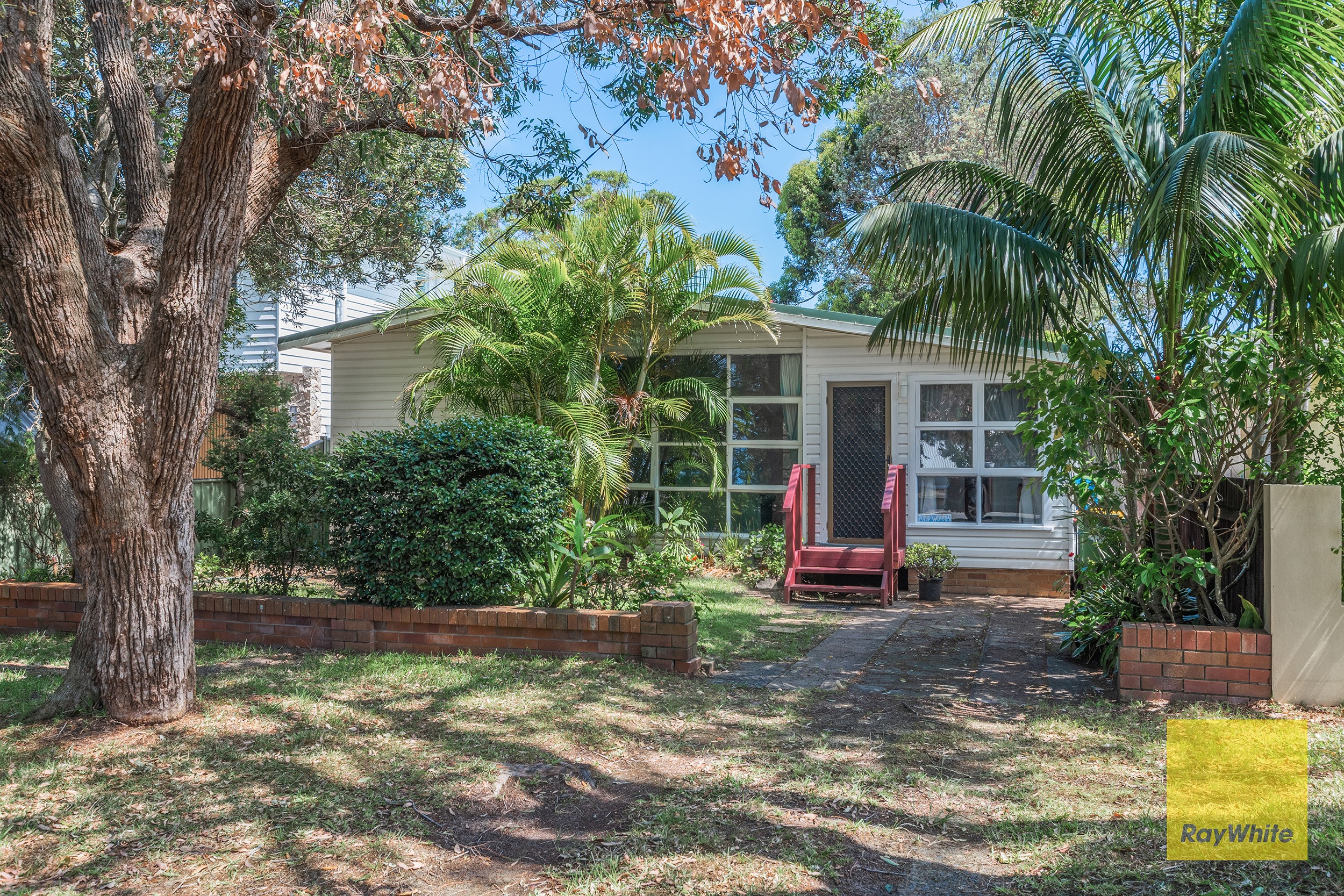 42 Brisbane Avenue, Umina Beach, NSW 2257