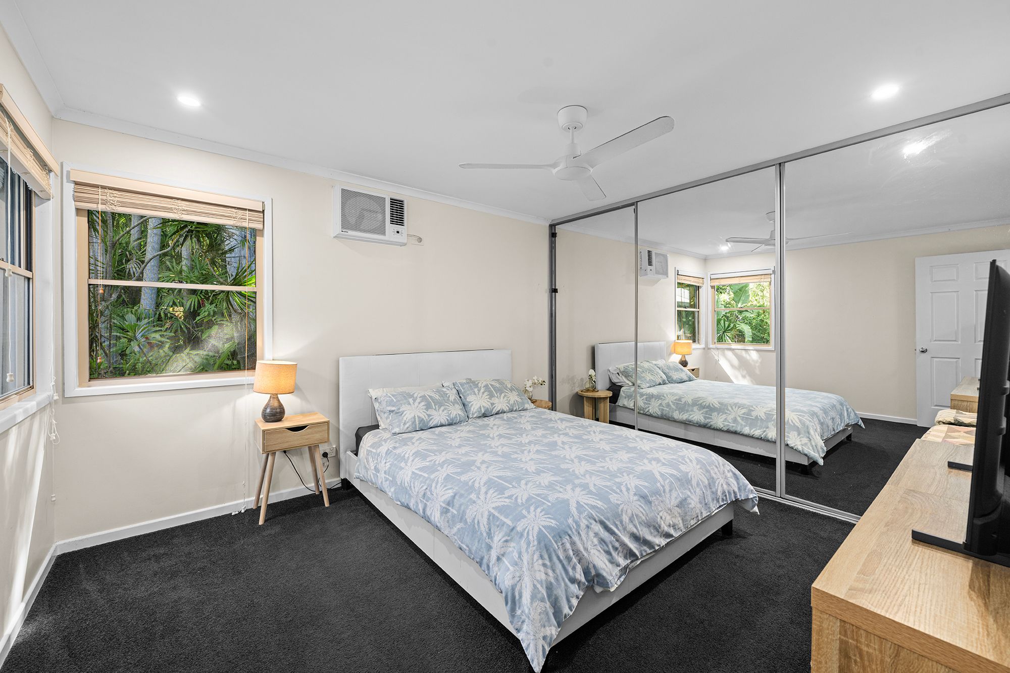 164 Dugandan Street — photo 10 of 29