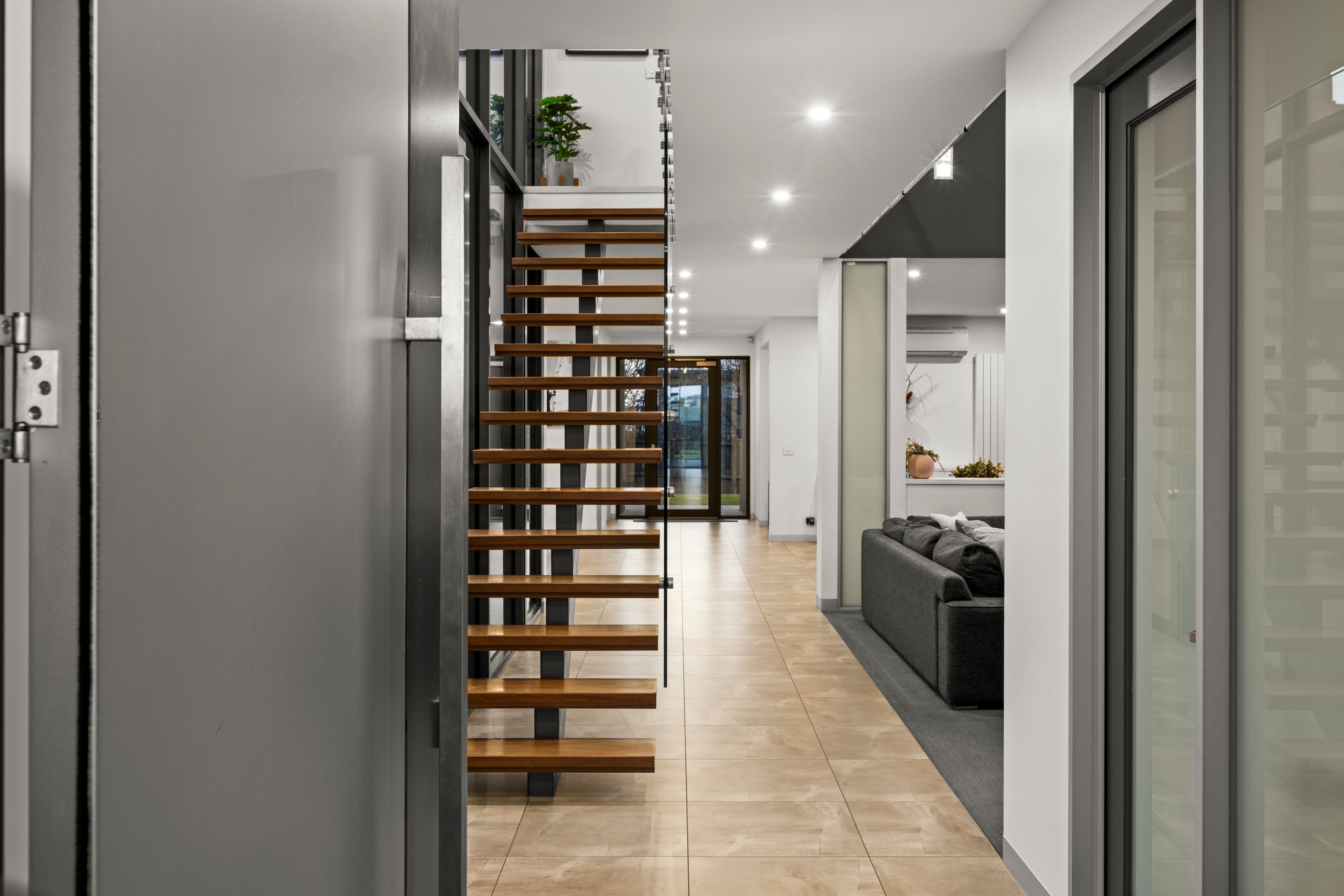 9 Karrakatta Grove, Highton, VIC 3216