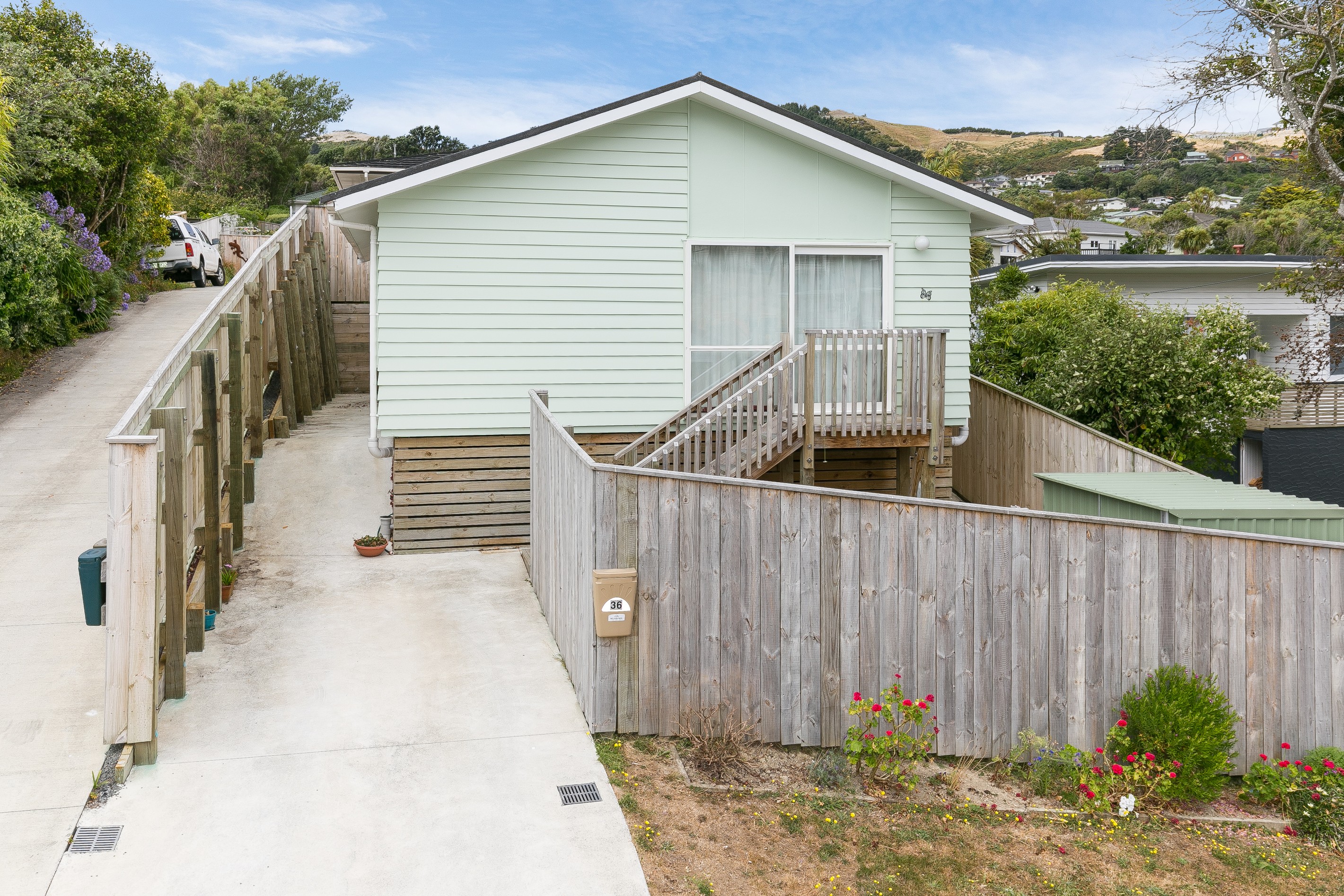 36 Ranui Terrace, Tawa, Wellington City