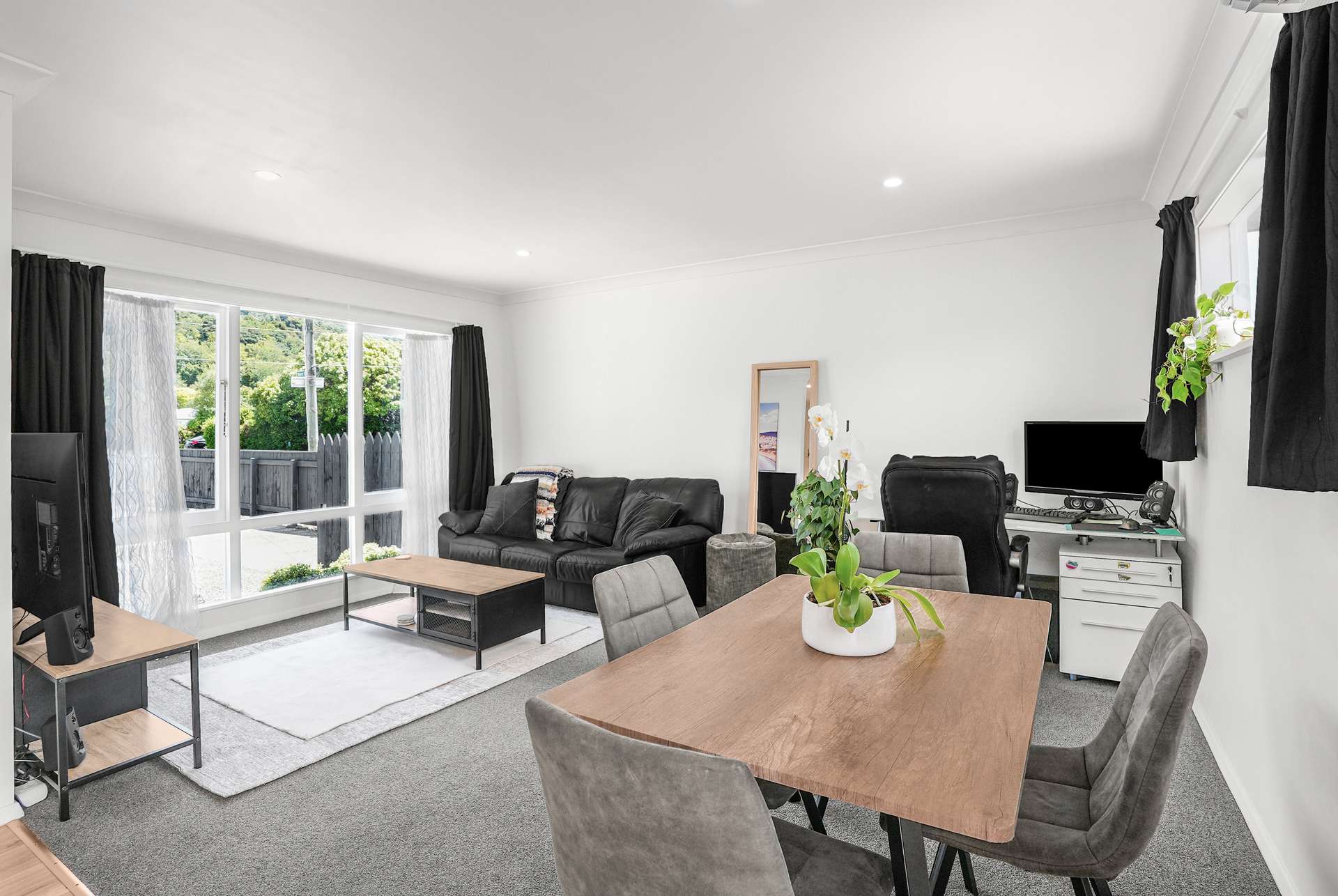 62 Westminster Road photo 1