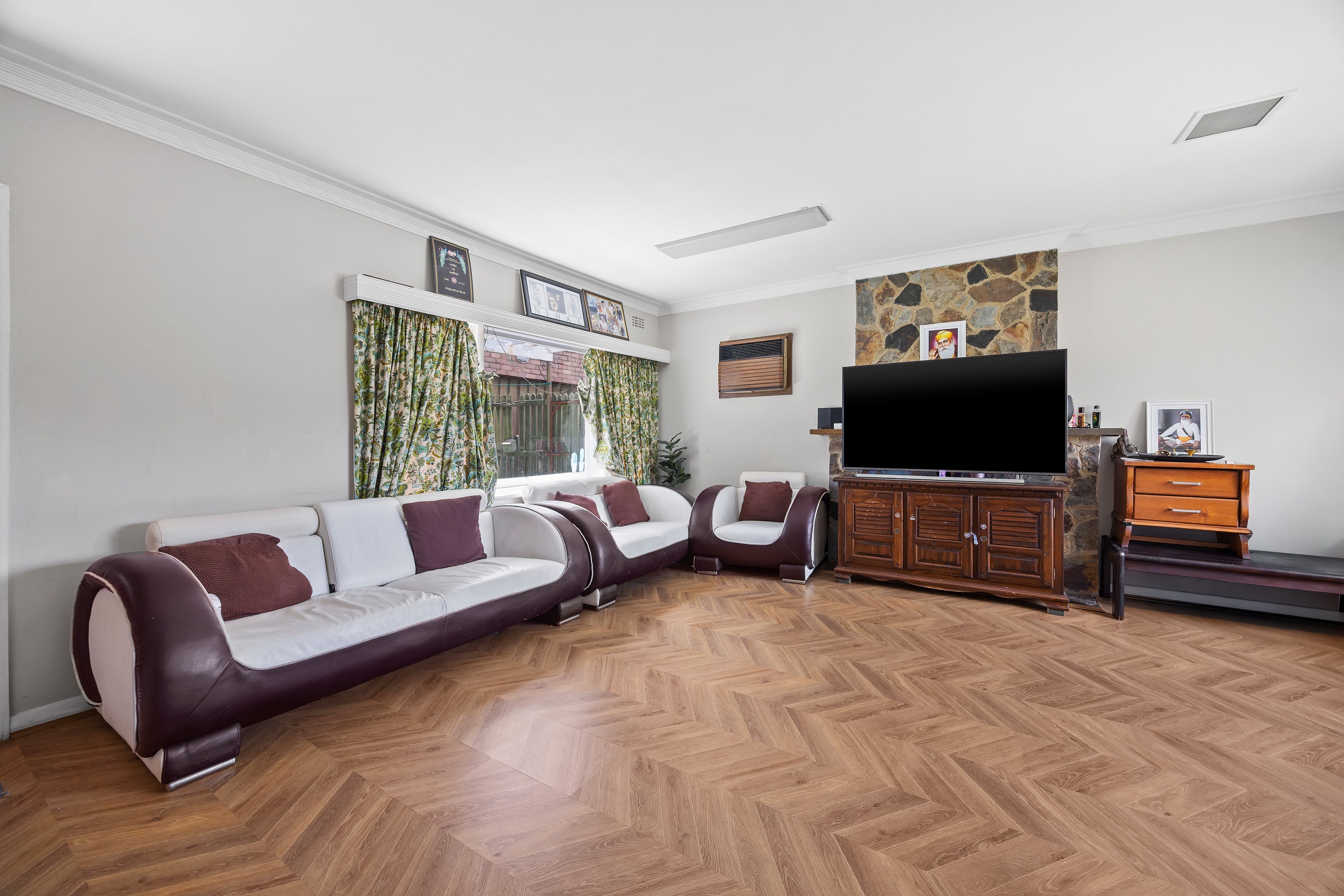 4 Beddows Street — photo 3 of 10