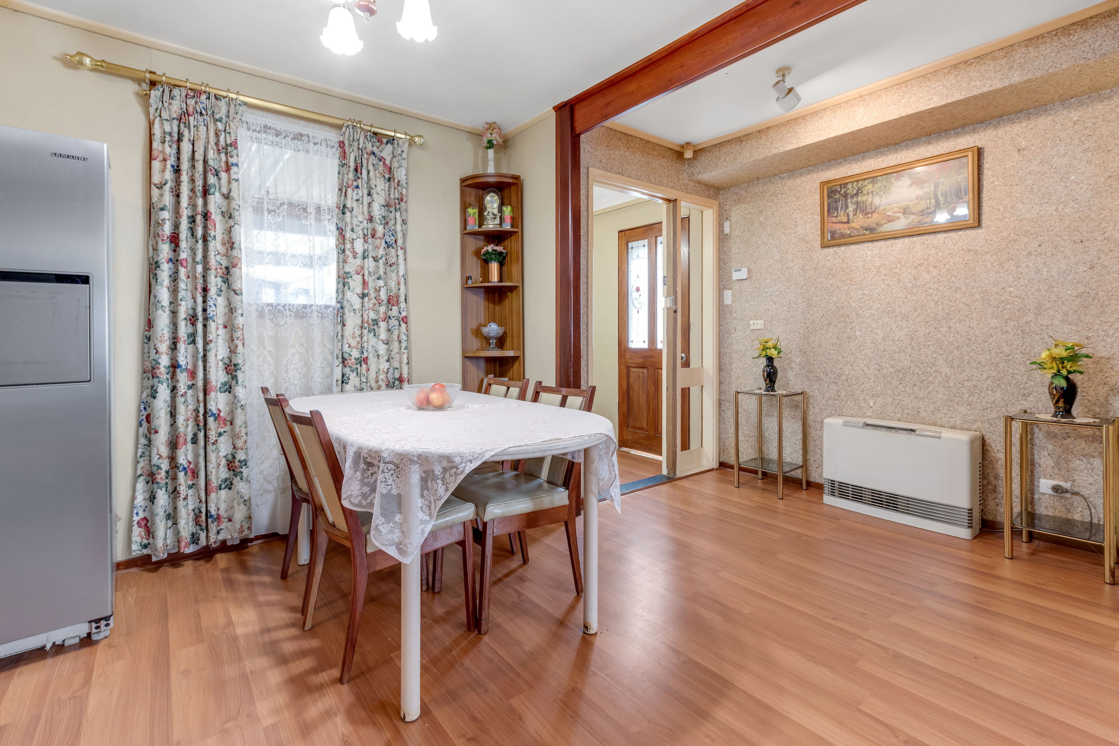 14 Haslam Crescent — photo 8 of 26