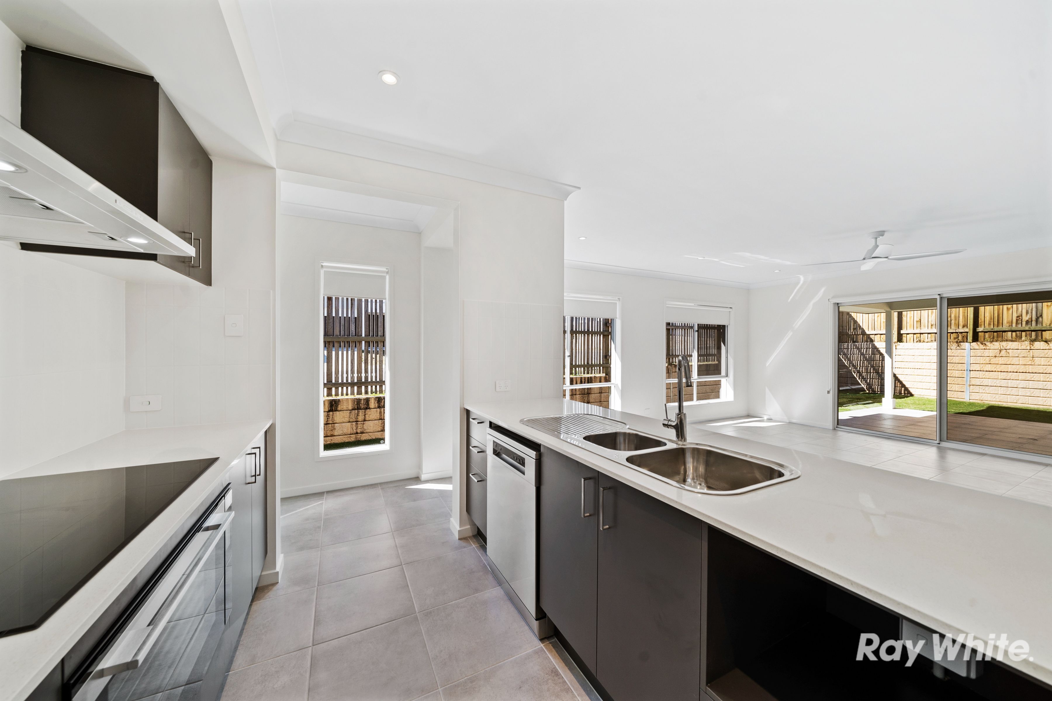 2 Dimmick Road, White Rock, QLD 4306