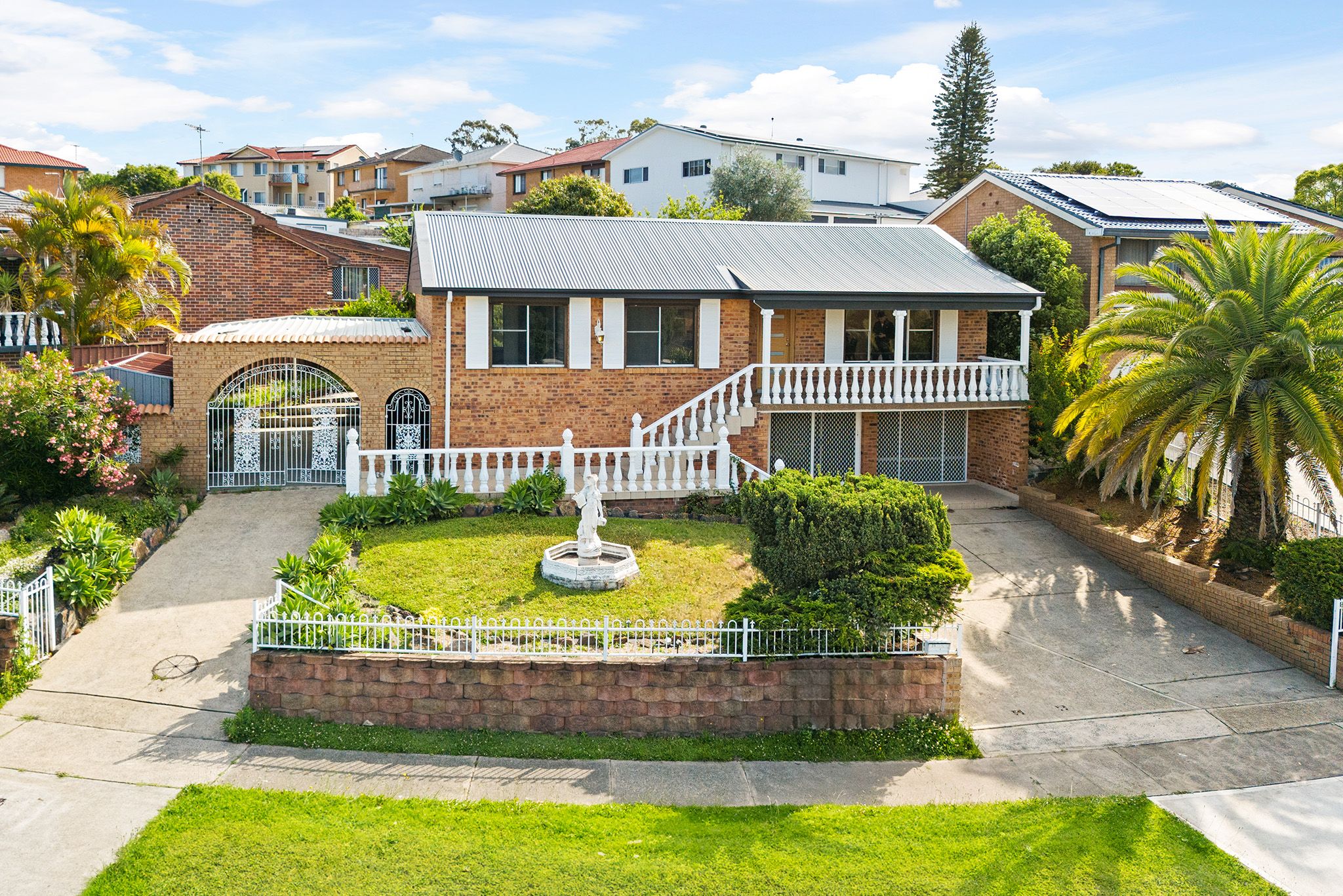 33 St Andrews Boulevard, Casula NSW 2170