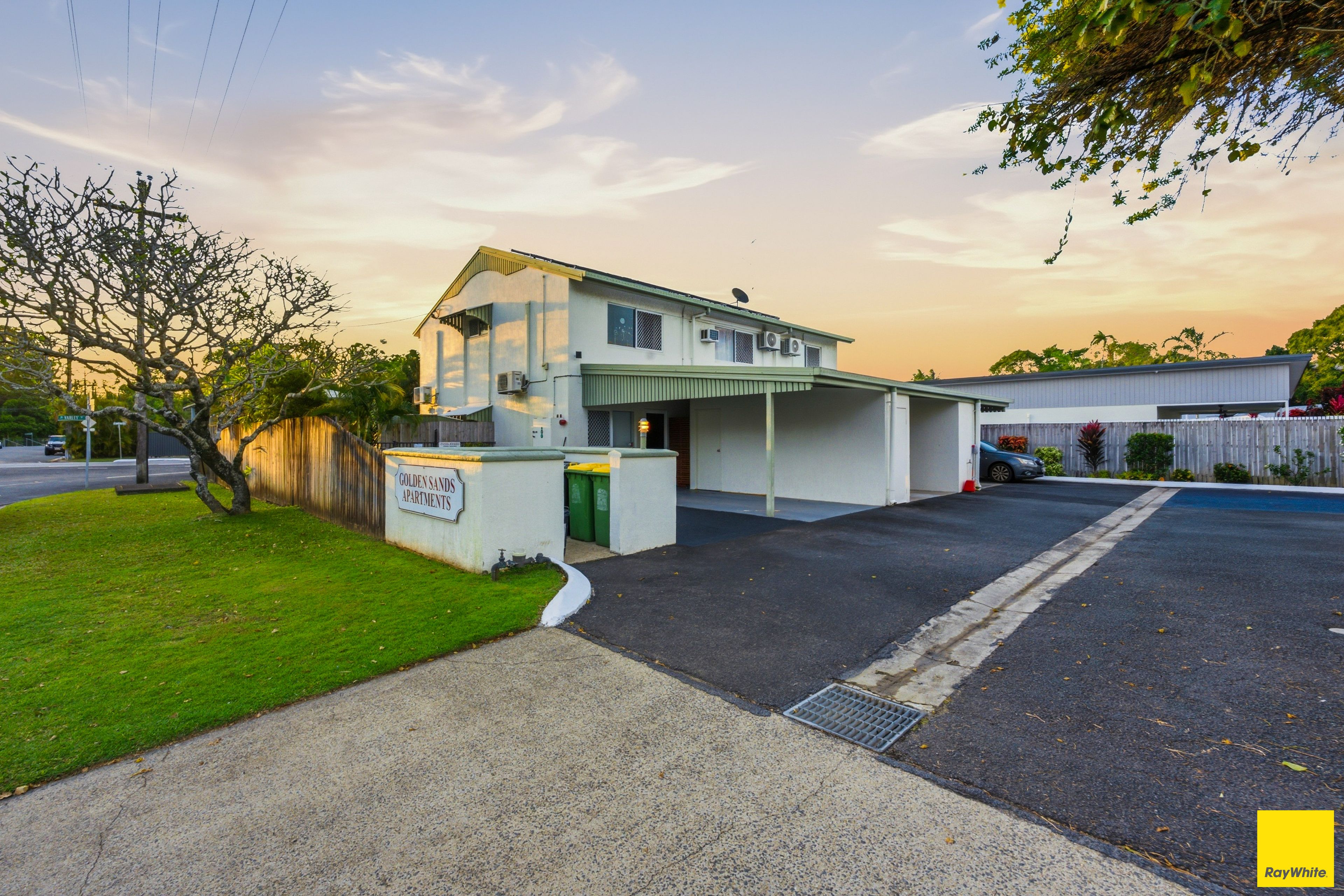 2/528 Varley Street — photo 10 of 13