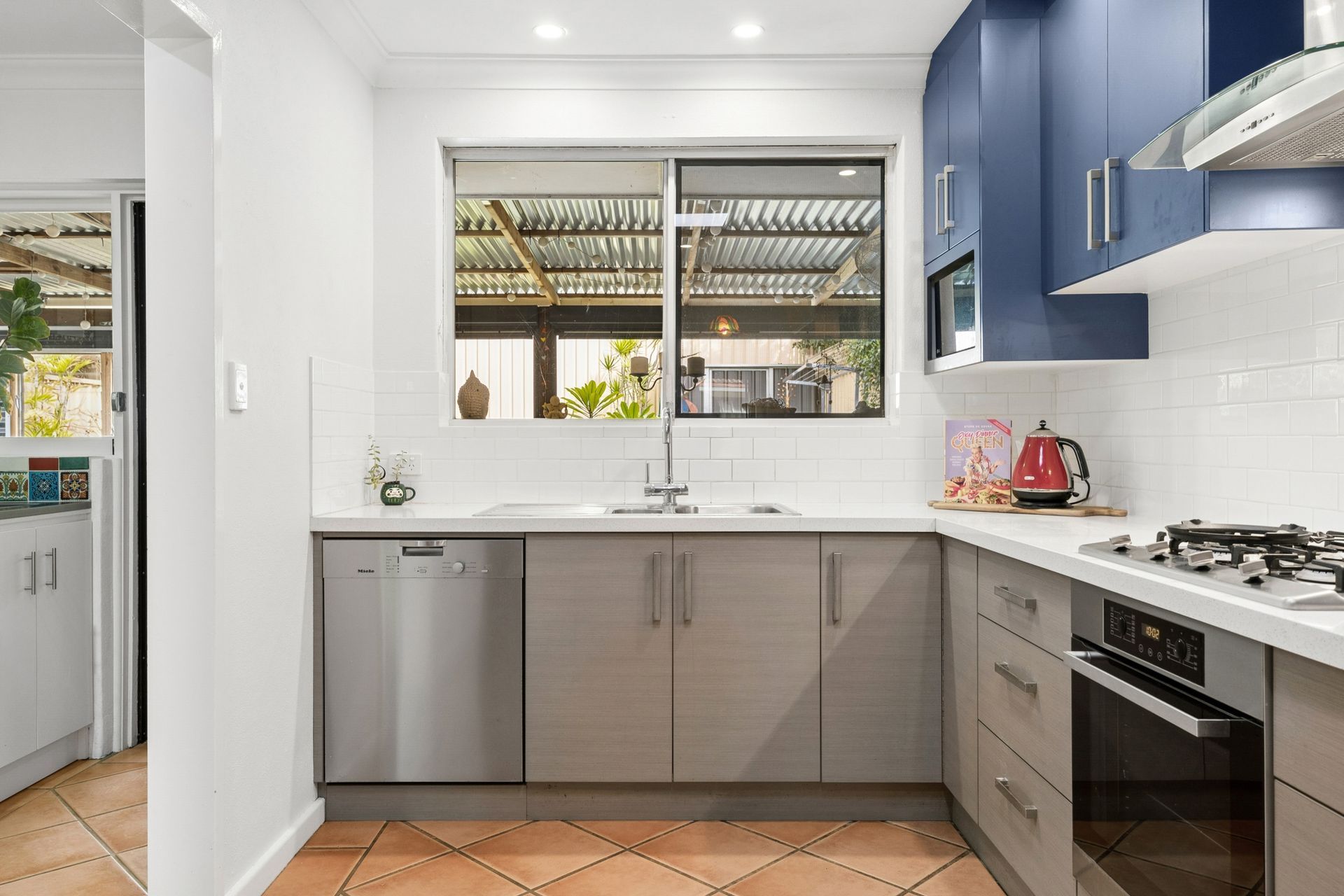 11B Watkins Street — photo 7 of 30