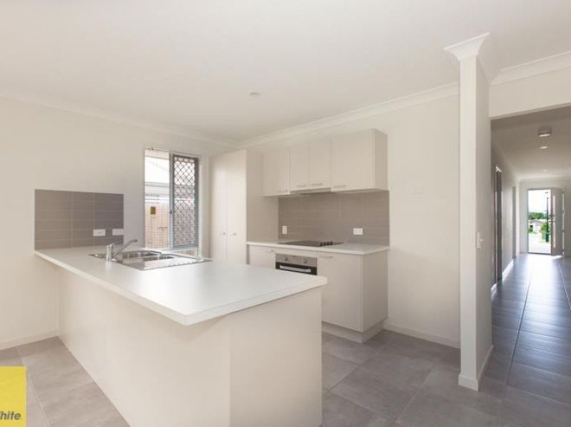 26 Eagleton Crescent, Leichhardt, QLD 4305