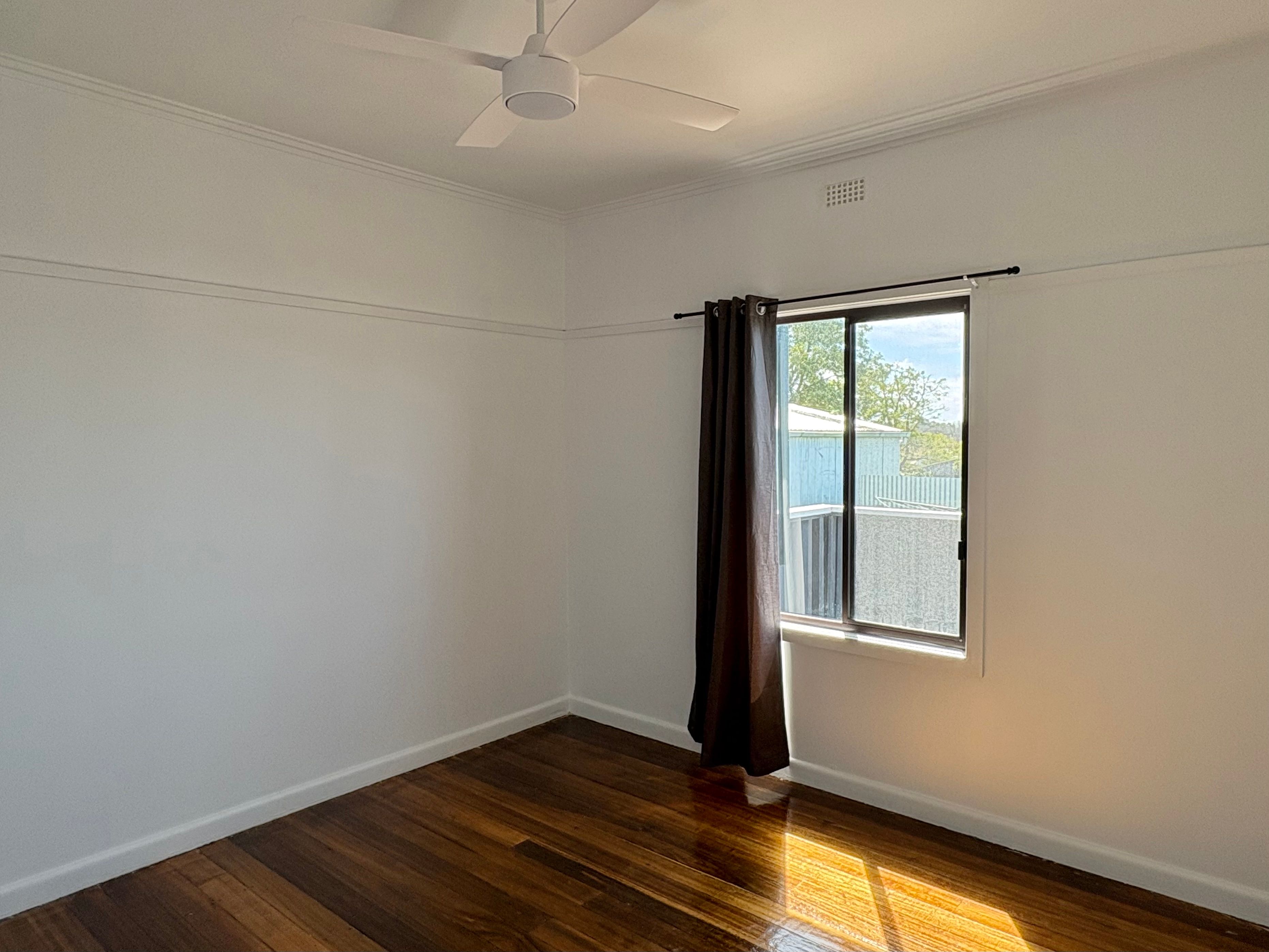 2 Russell Street — photo 5 of 9