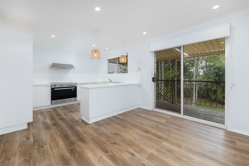110 Toohey Street — photo 6 of 15