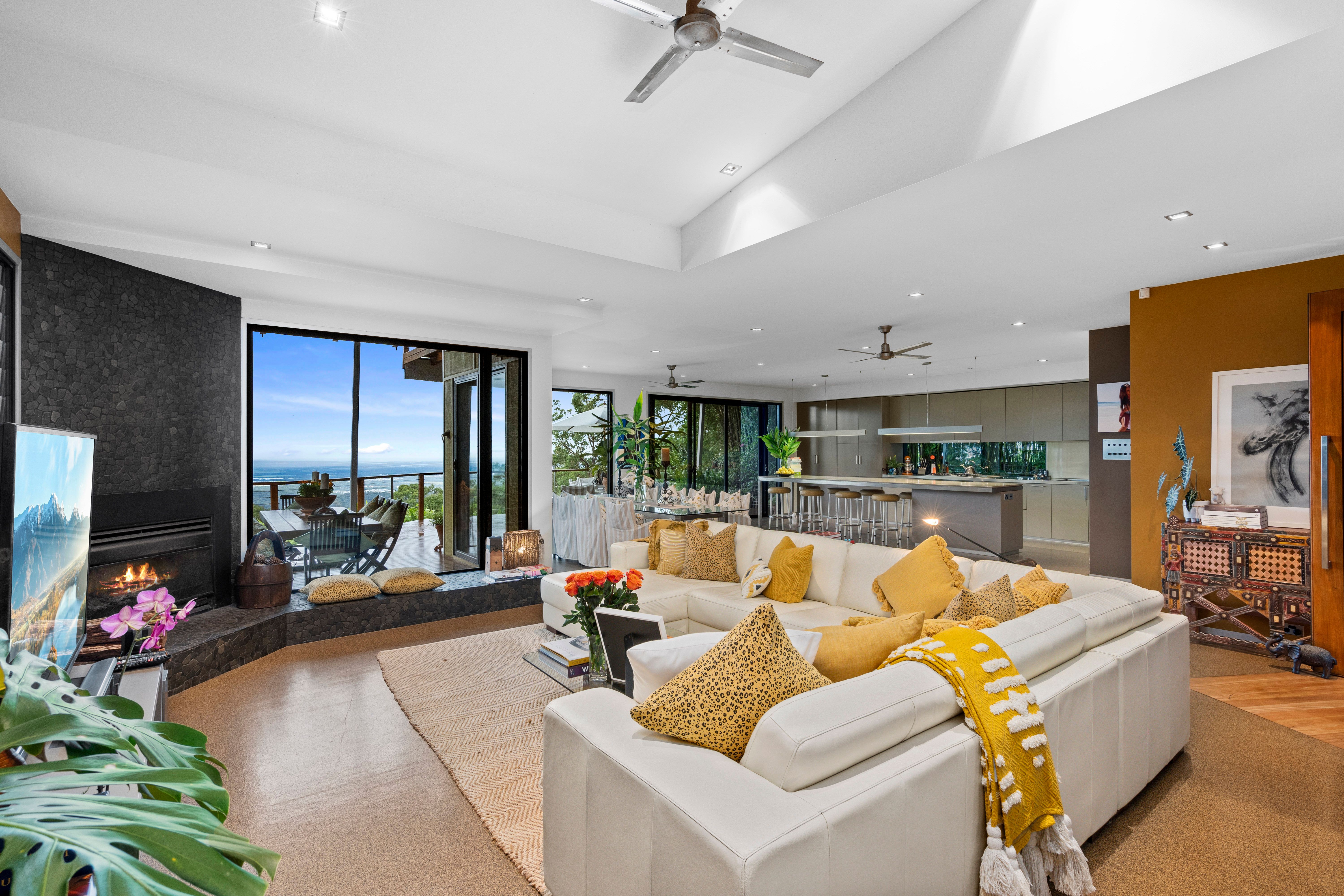 336 Wongawallan Drive — photo 17 of 30