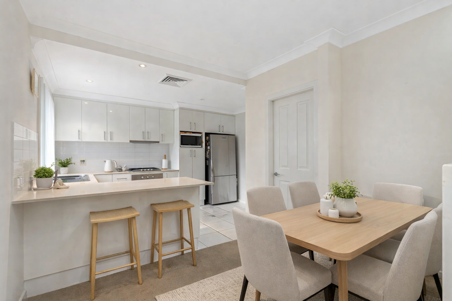 3/47-49 Murray Street — photo 3 of 9