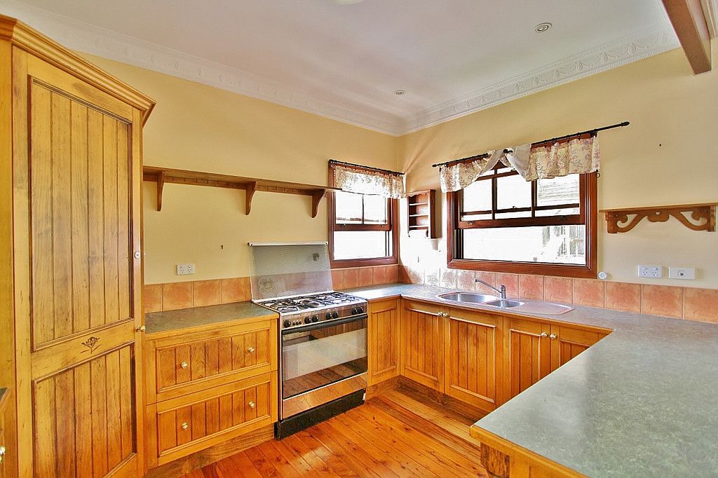 118 Layard Street, Holland Park, QLD 4121