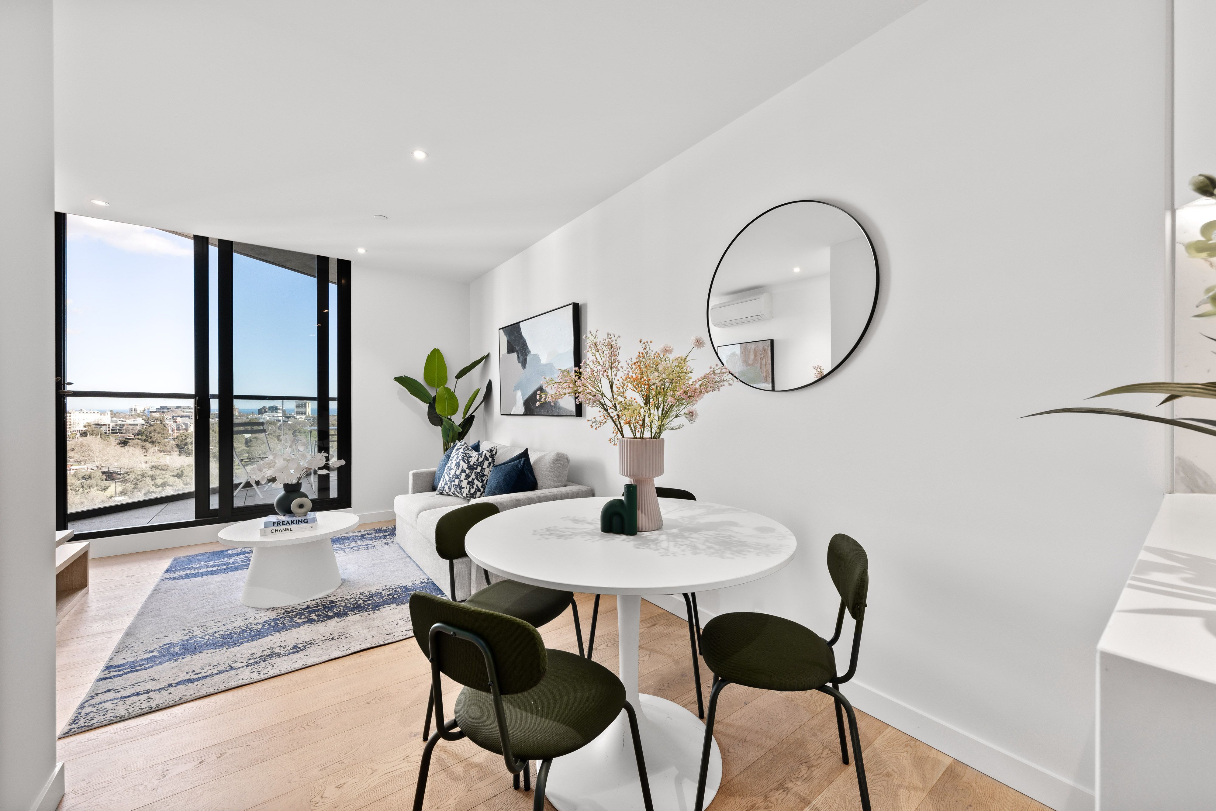 1104/77 Queens Road, Melbourne, VIC 3004