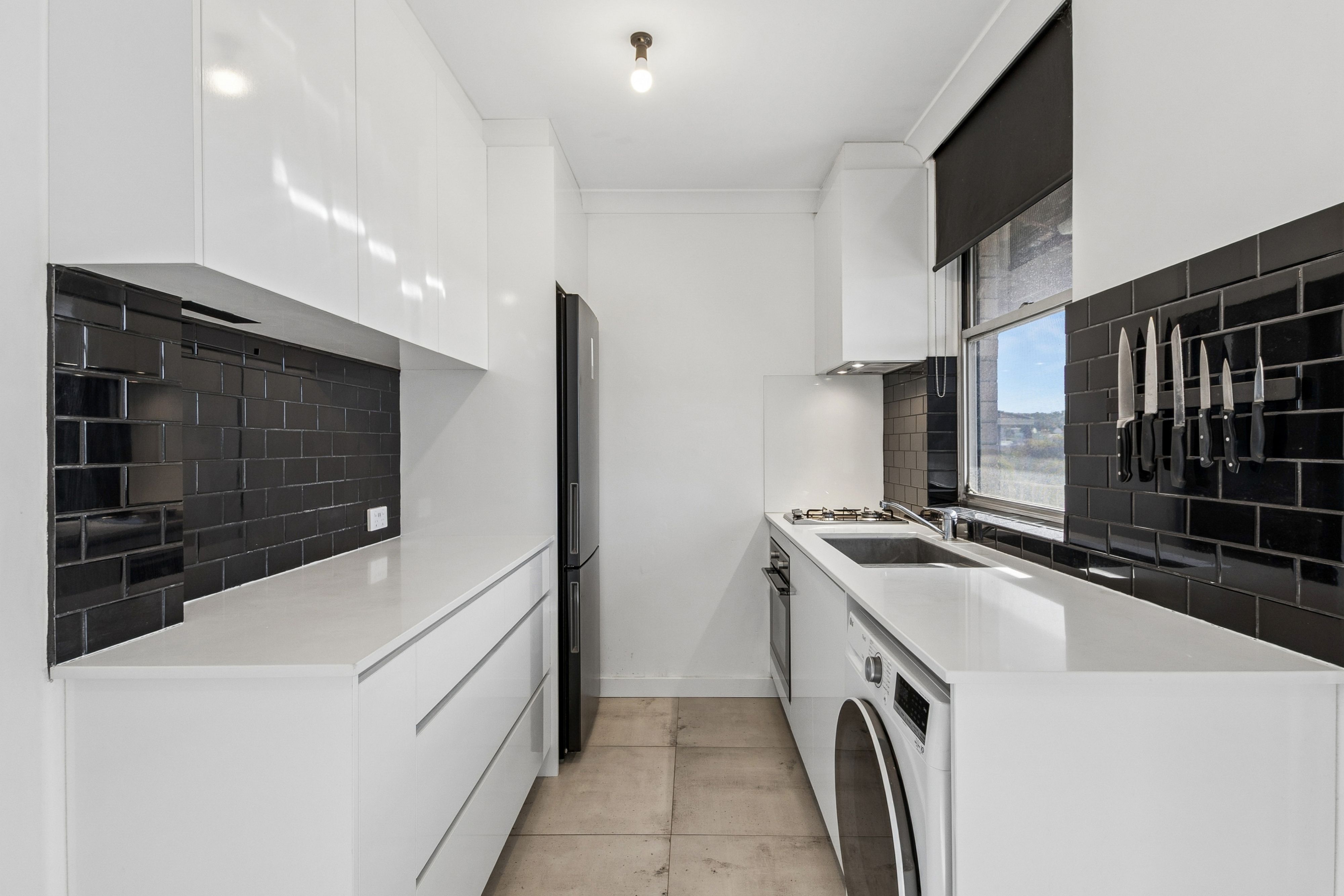 18/340 Stirling Street — photo 8 of 15