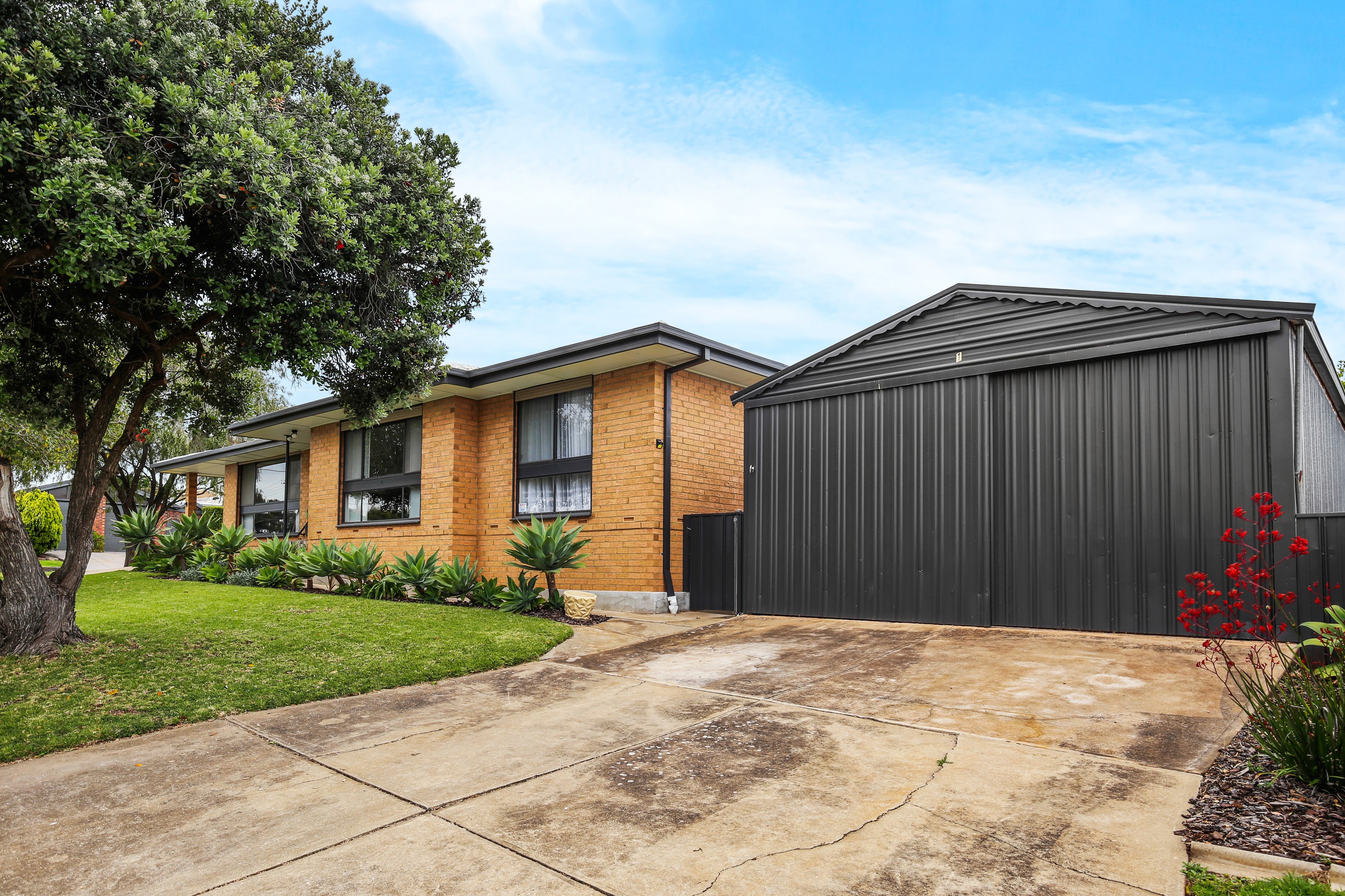 1 Synnett Avenue, Seaview Downs, SA 5049