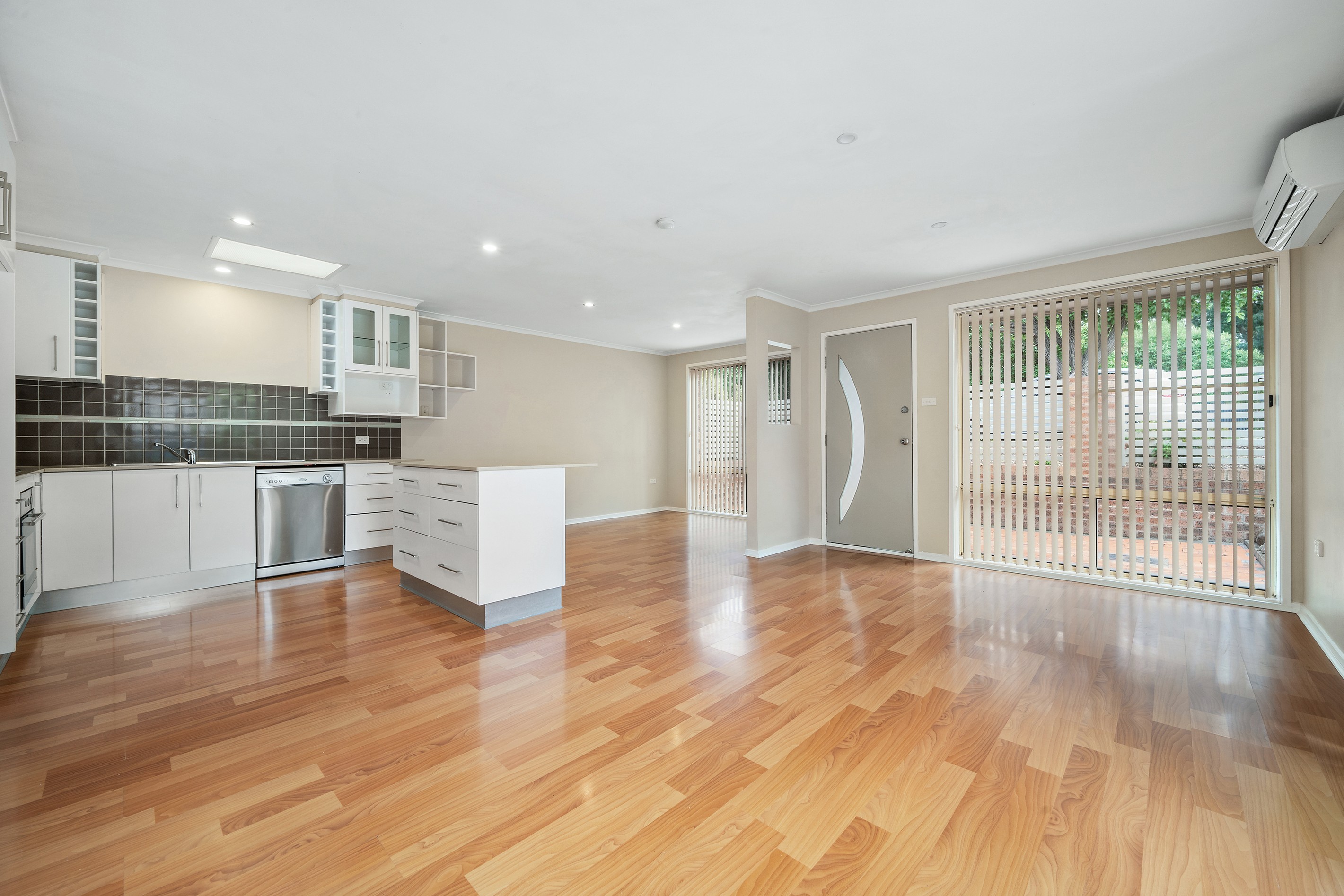 16 Wilhelmi Crescent, Banks, ACT 2906