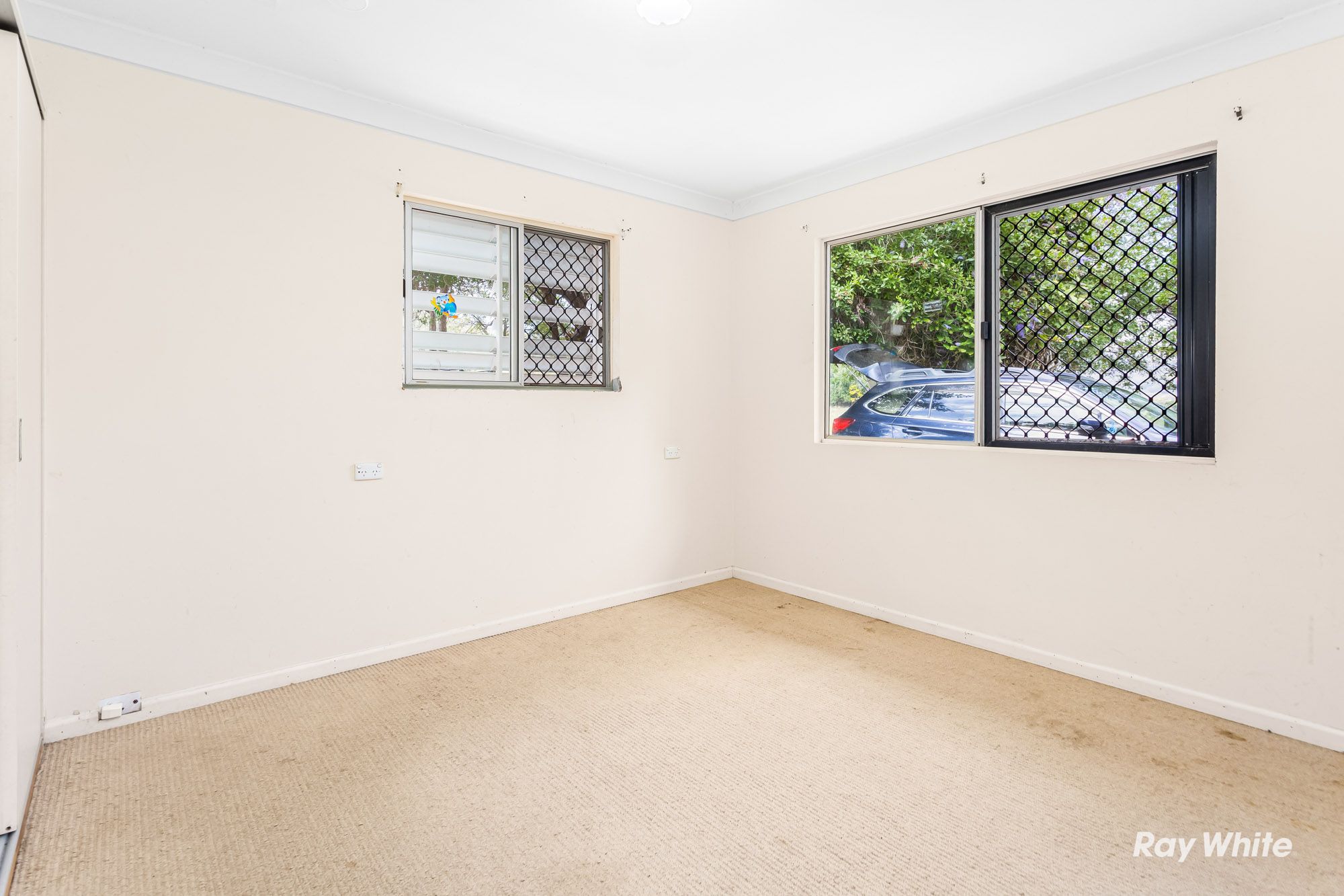 176 Woodvale Park Road — photo 7 of 19