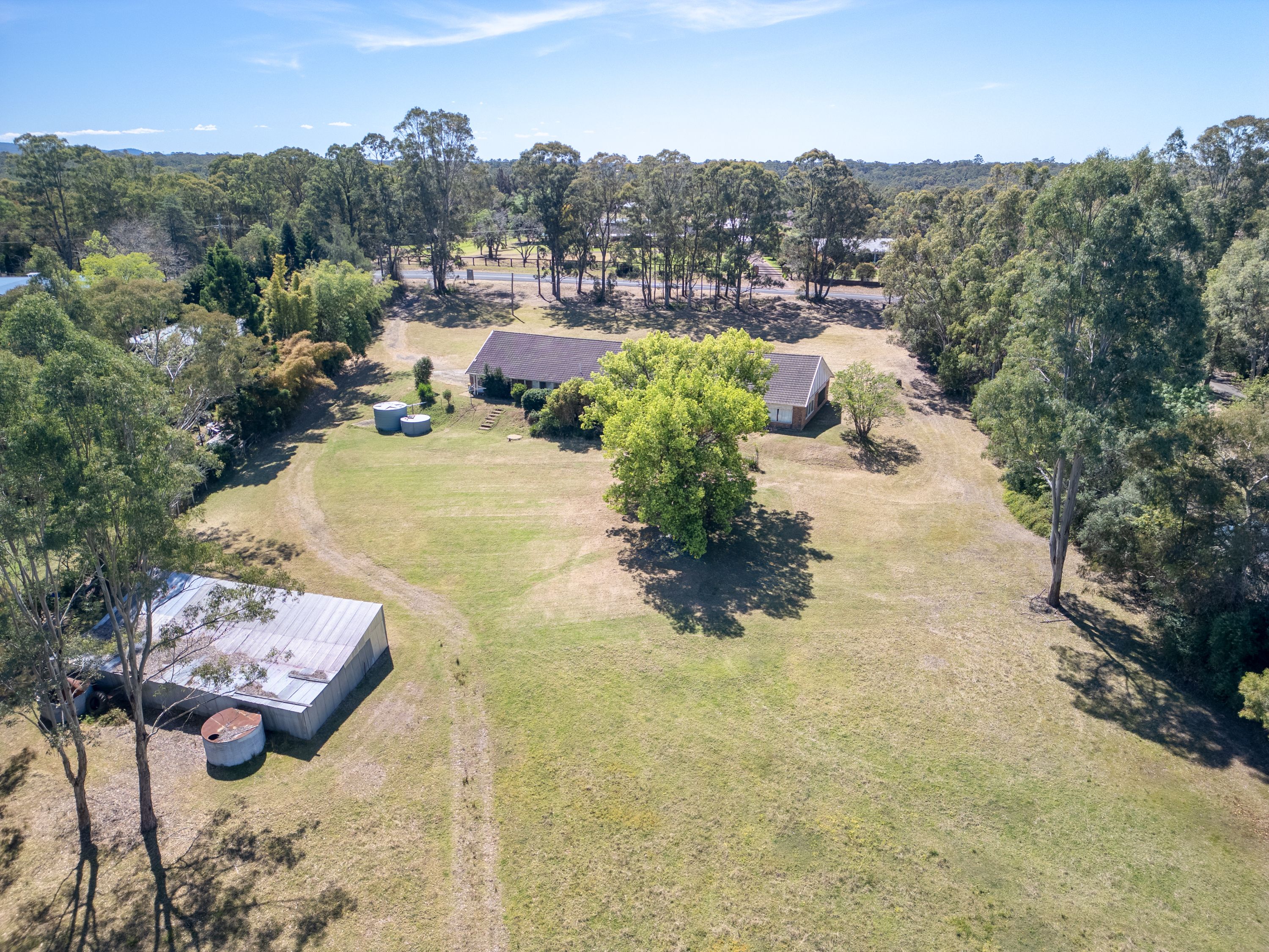 422 East Kurrajong Road — photo 8 of 10