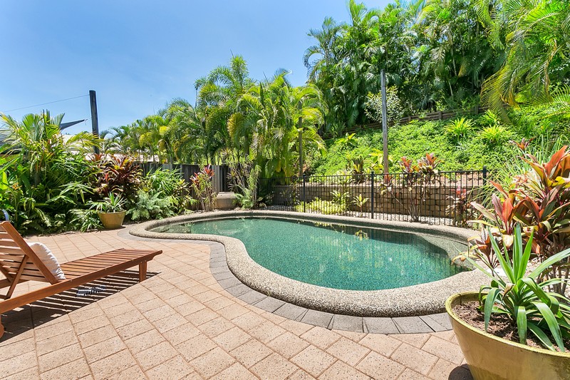 57 Moresby Street, Trinity Beach, QLD 4879