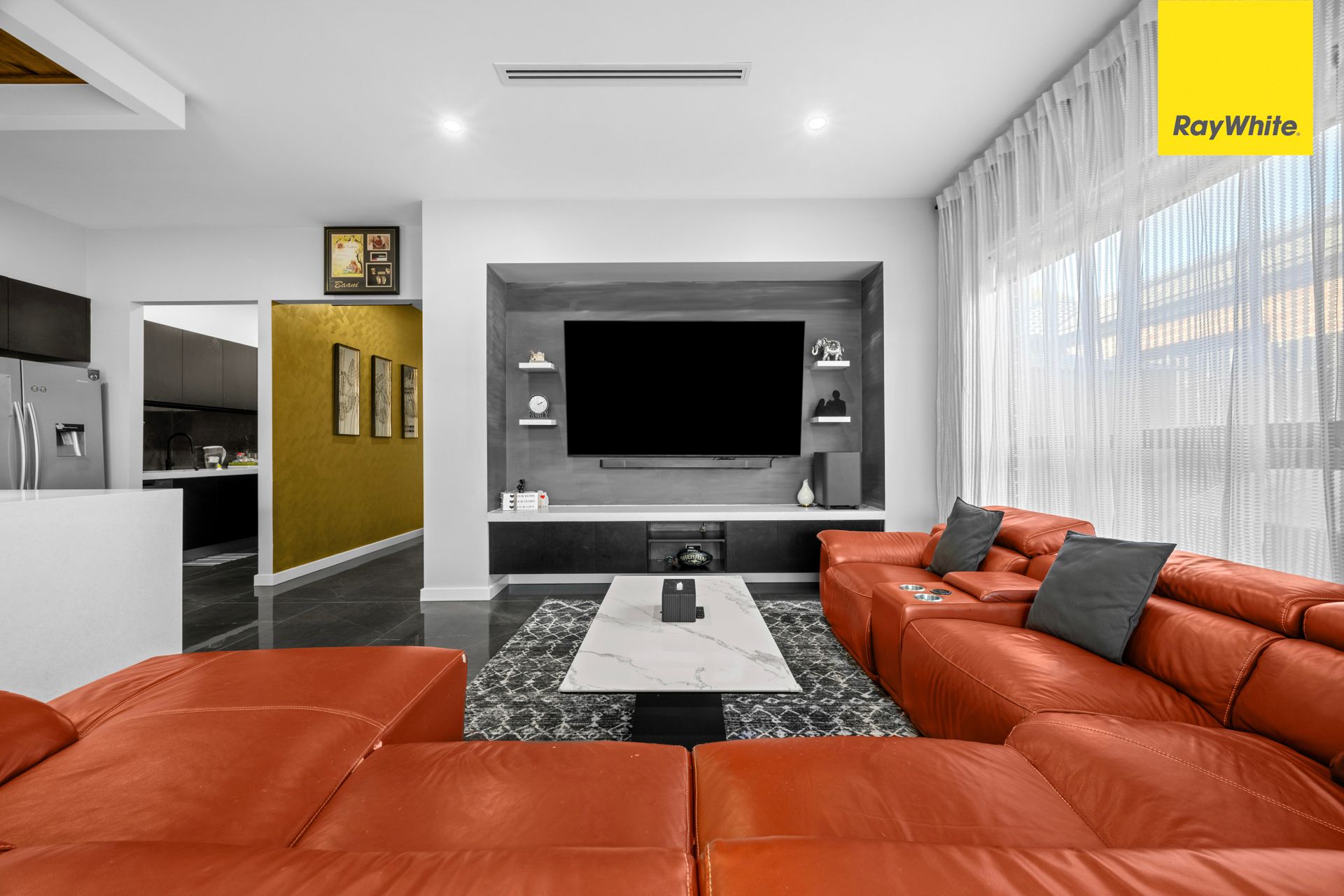 4 Runcorn Crescent — photo 9 of 24