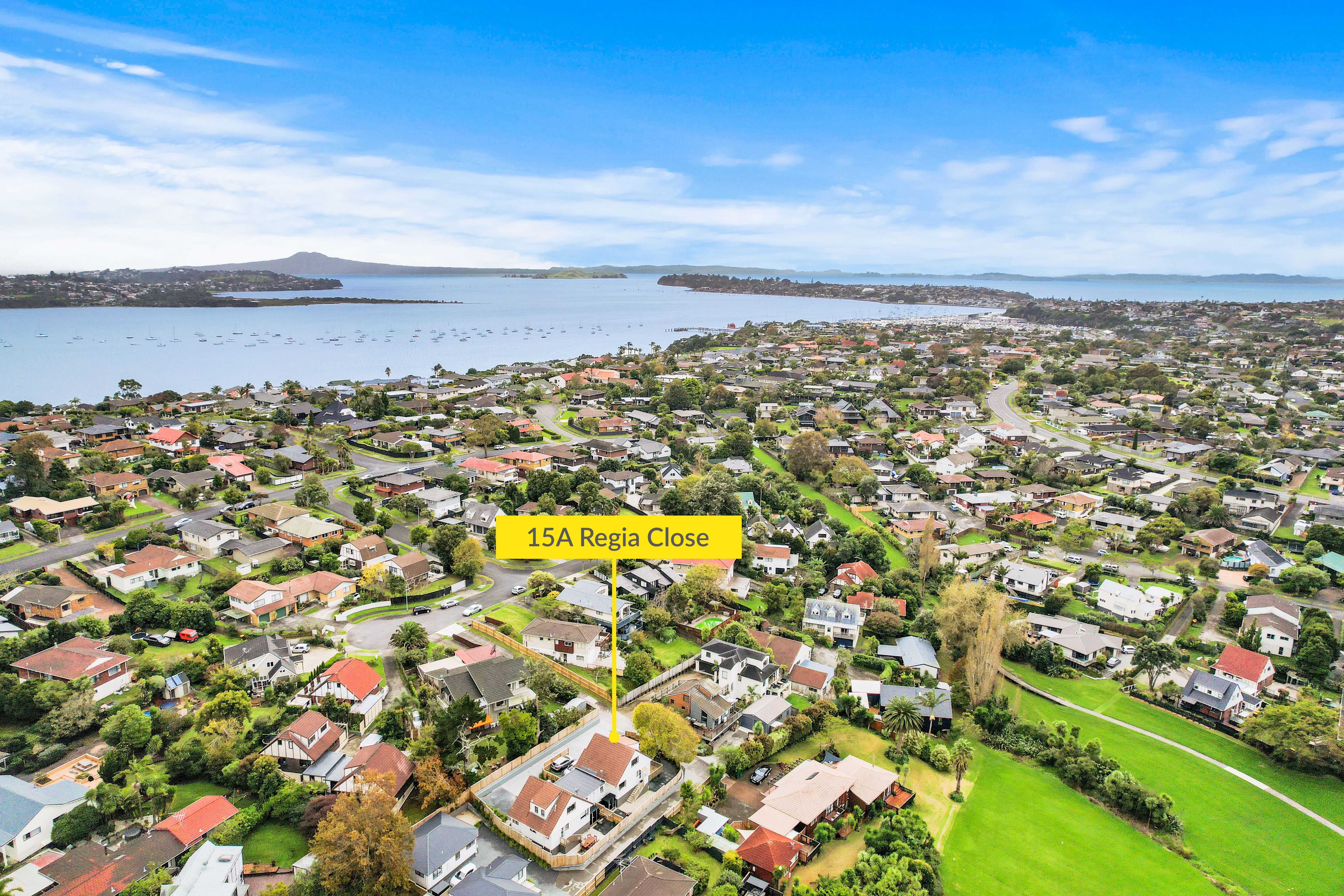 15a Regia Close, Half Moon Bay, Manukau City
