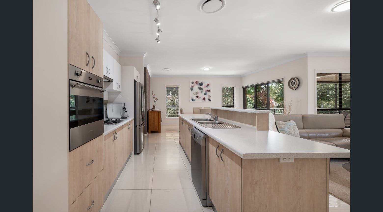 10 Callaway Avenue, Campbelltown, NSW 2560