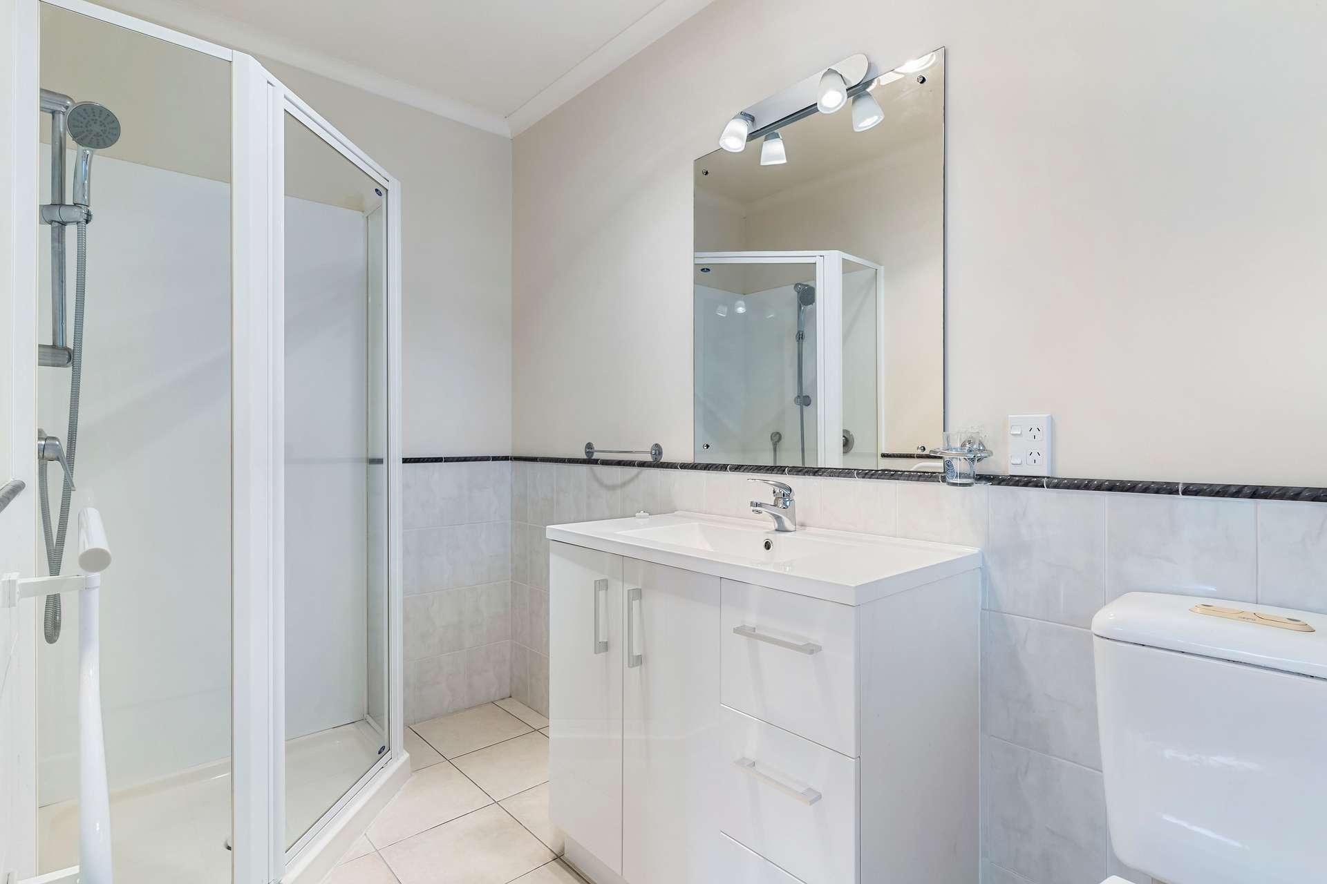 114D Colwill Road photo 14