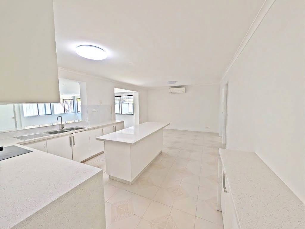 16 Ivanhoe Street — photo 4 of 30