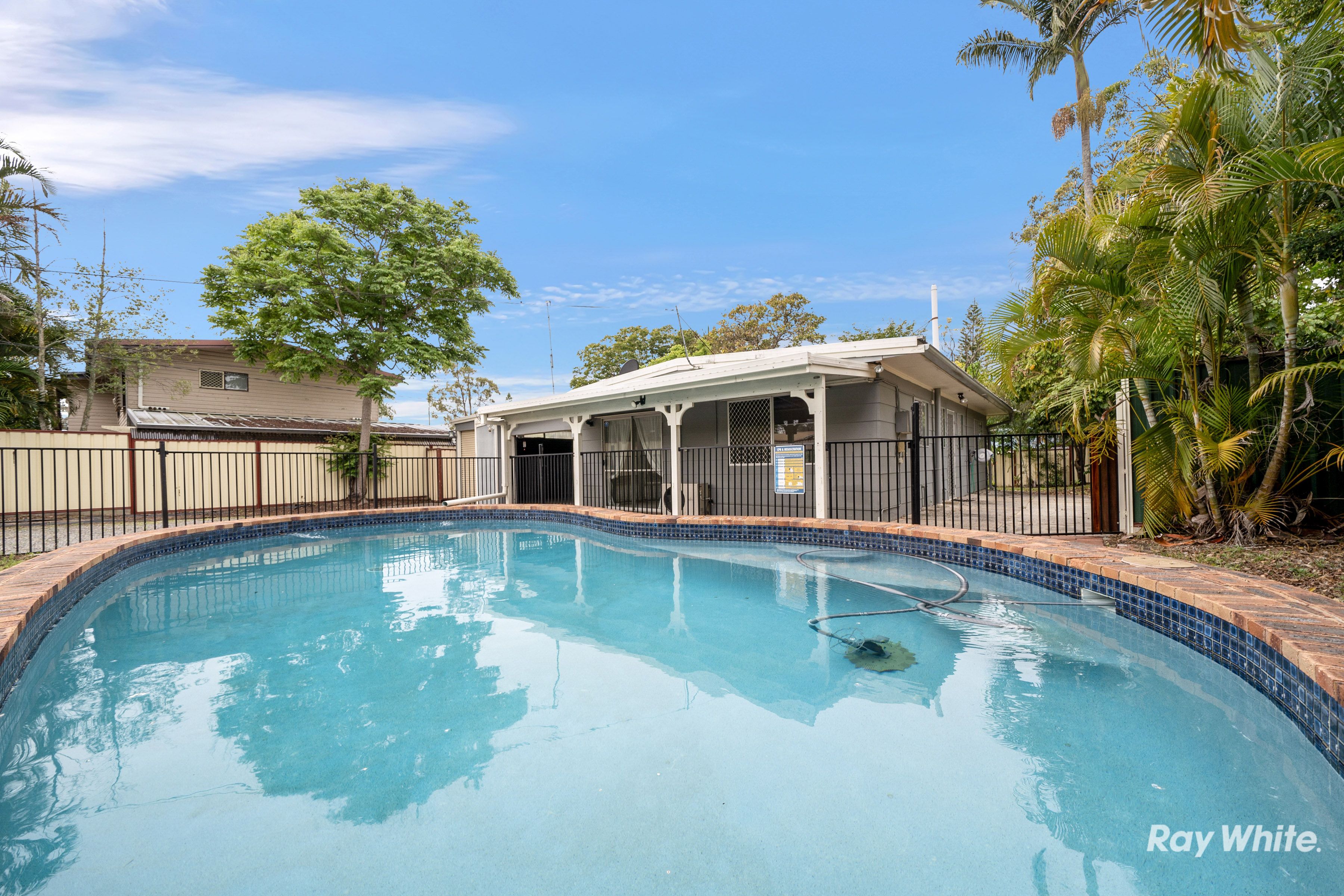 8 Birch Street, Marsden, QLD 4132