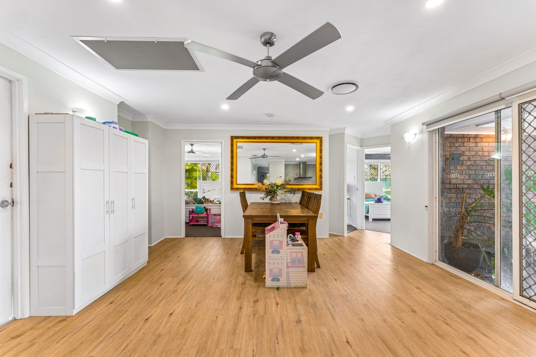 5 Wivenhoe Court — photo 6 of 18