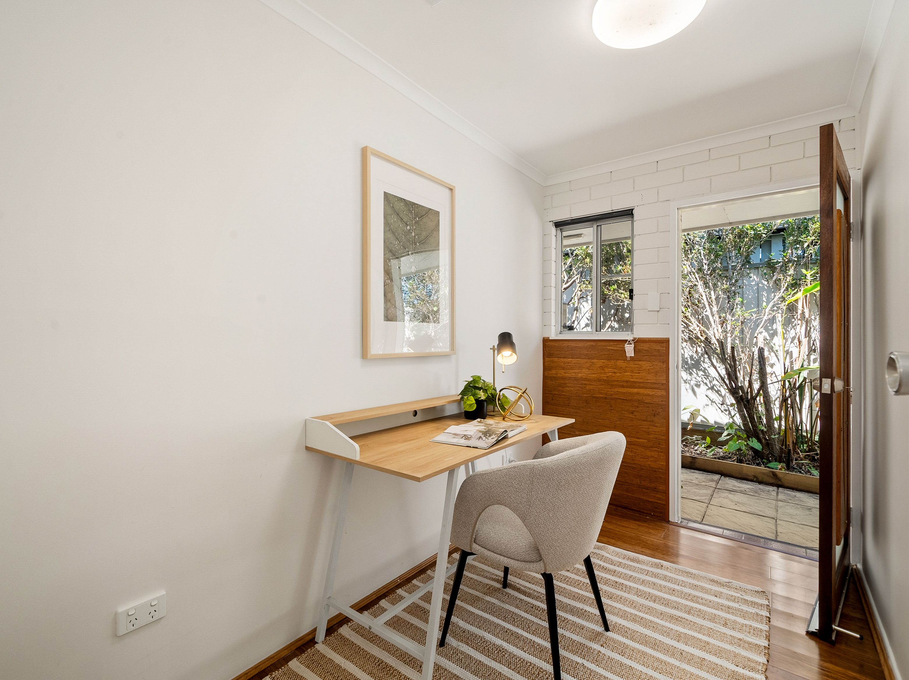 16 Moss Street — photo 13 of 25