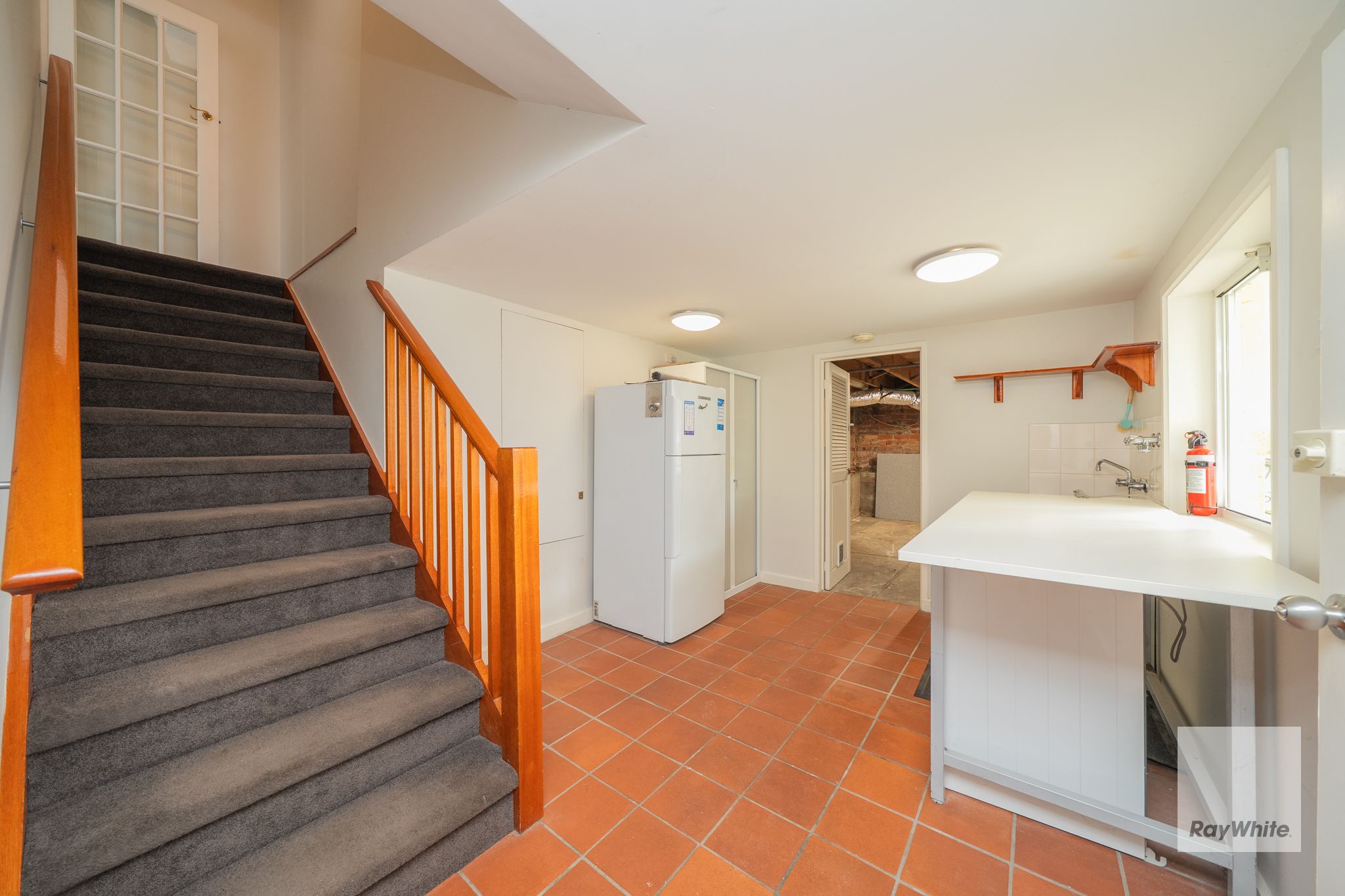 5 Amberley Court — photo 9 of 18