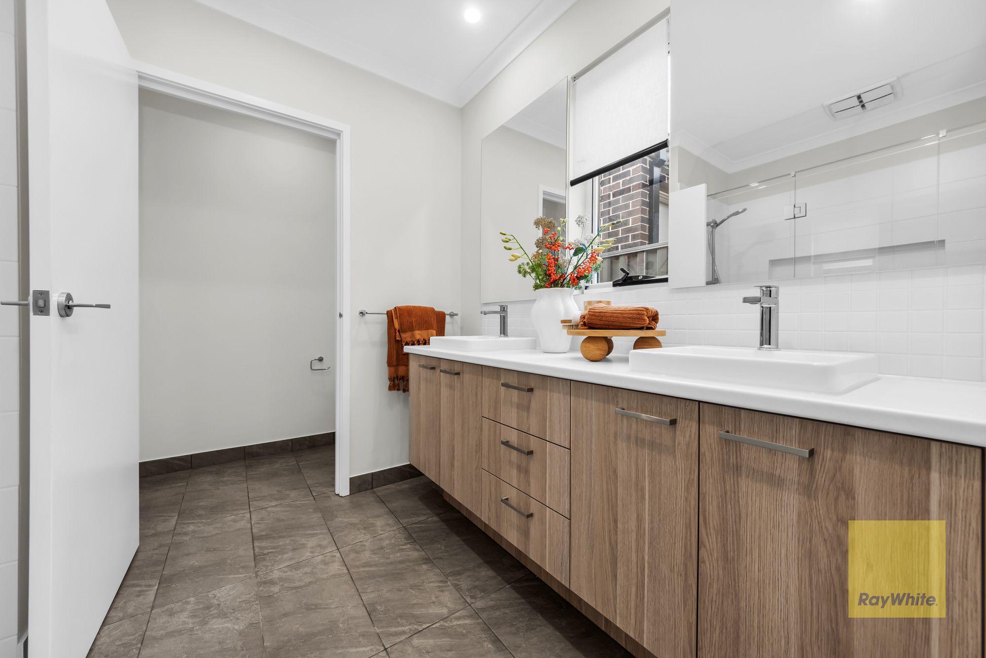 10 Perlino Boulevard — photo 12 of 30