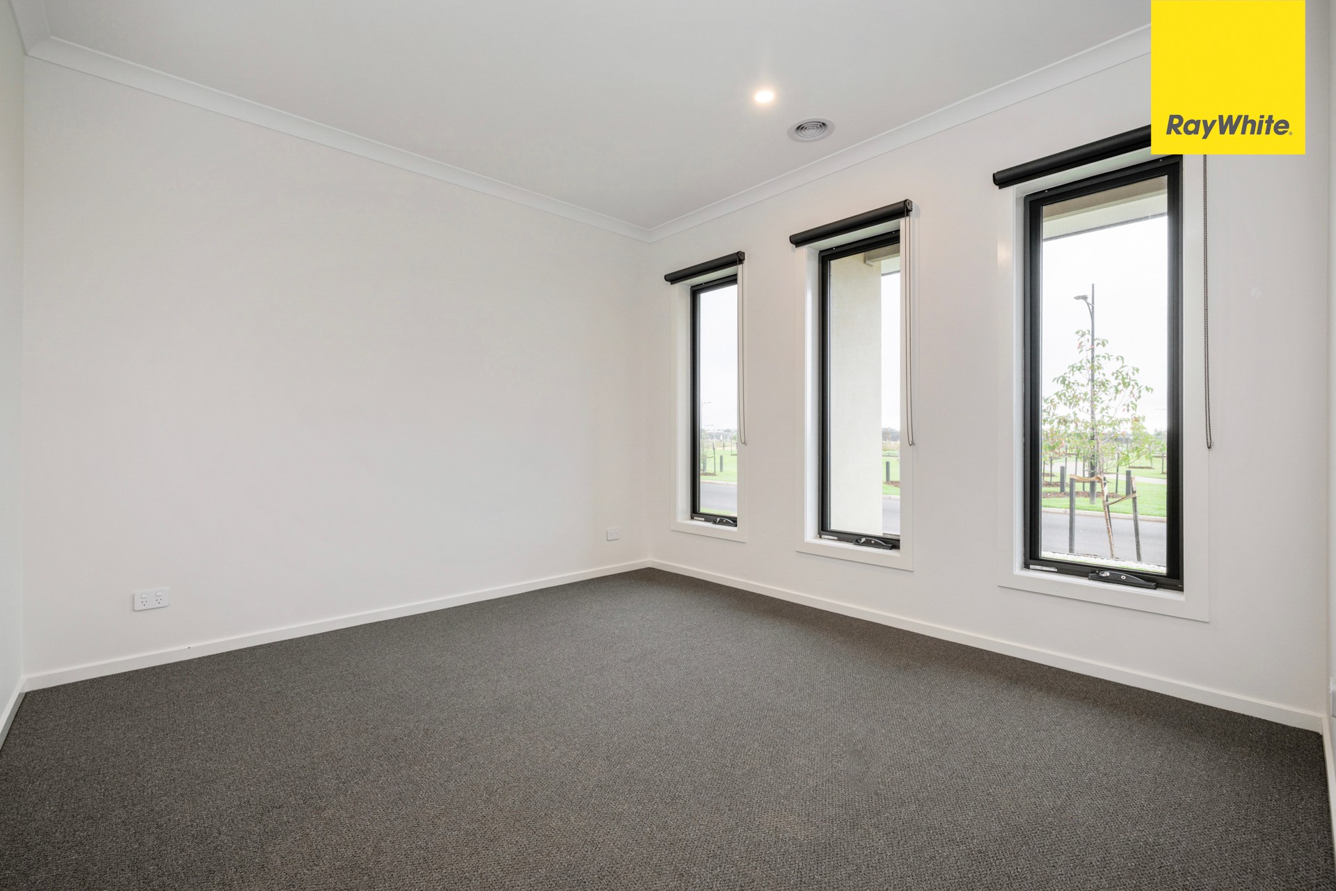 8 Northstowe Crescent, Strathtulloh, VIC 3338